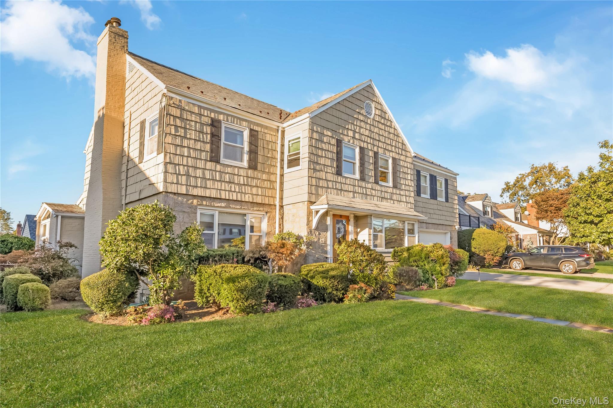 #2 photo, 15 Combes Avenue, ナッソー郡 Rockville Centre , NY 11570