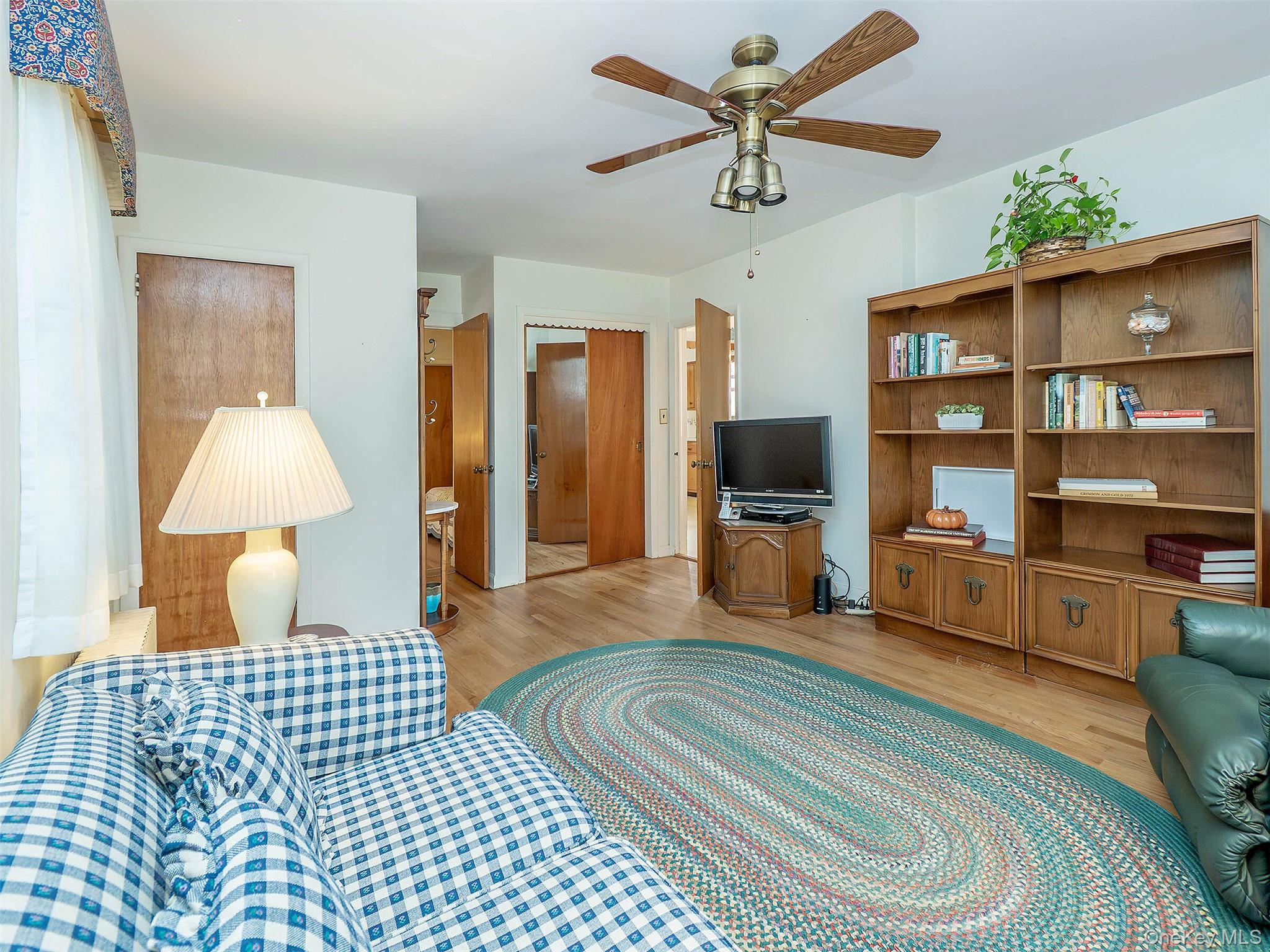 #15 photo, 8 Cambridge, ナッソー郡 Glen Cove , NY 11542