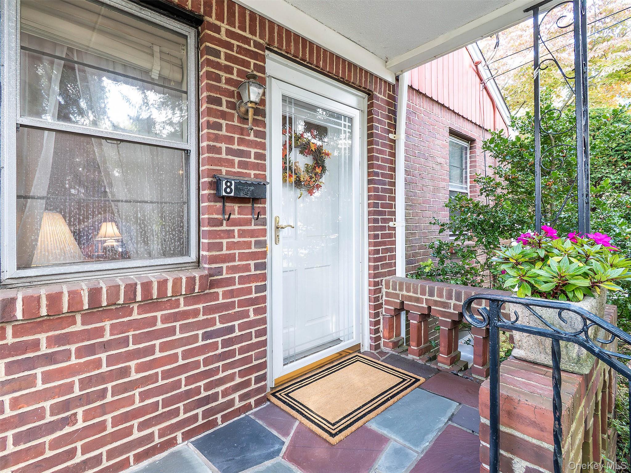 #3 photo, 8 Cambridge, ナッソー郡 Glen Cove , NY 11542