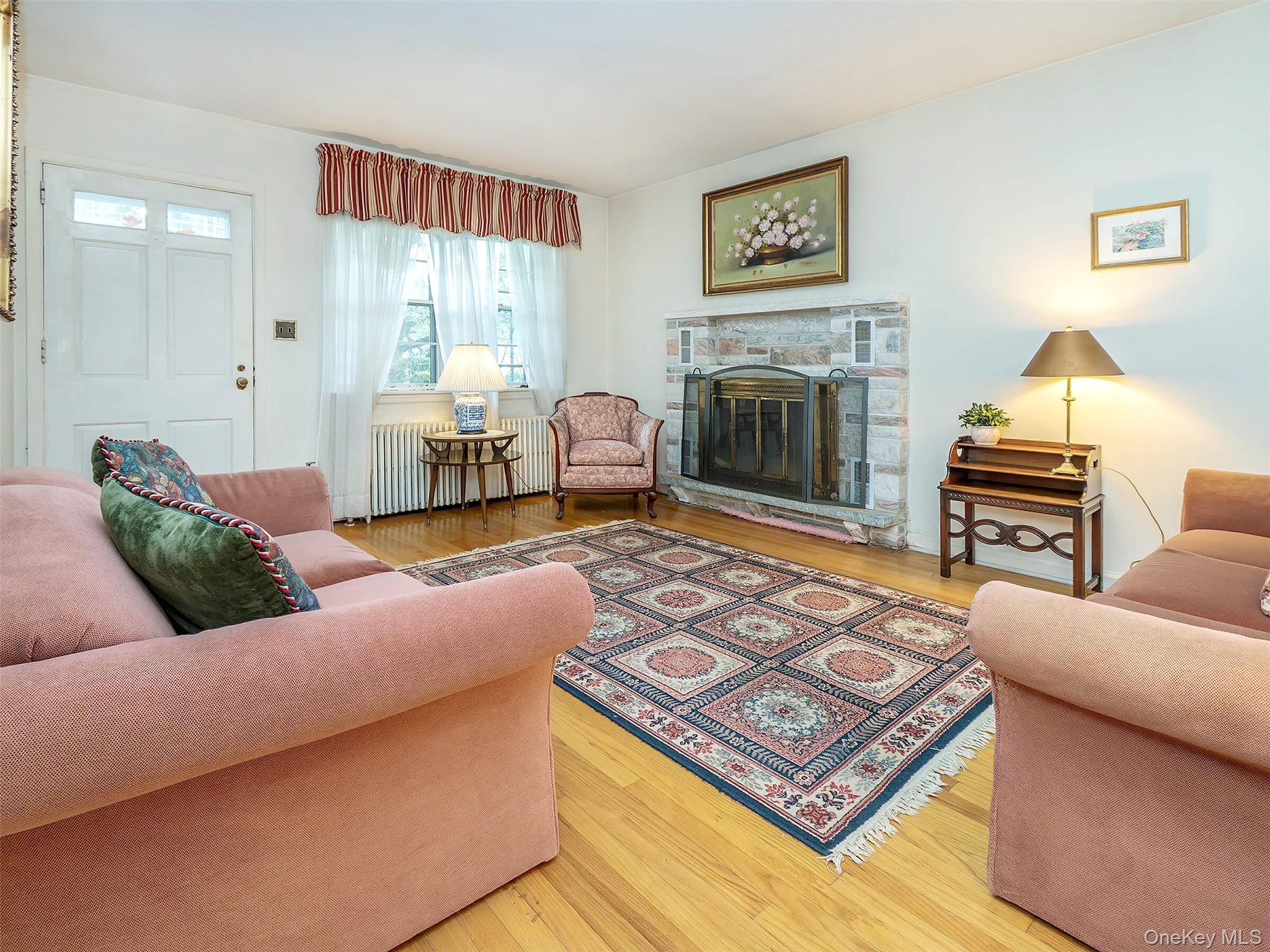 #6 photo, 8 Cambridge, ナッソー郡 Glen Cove , NY 11542