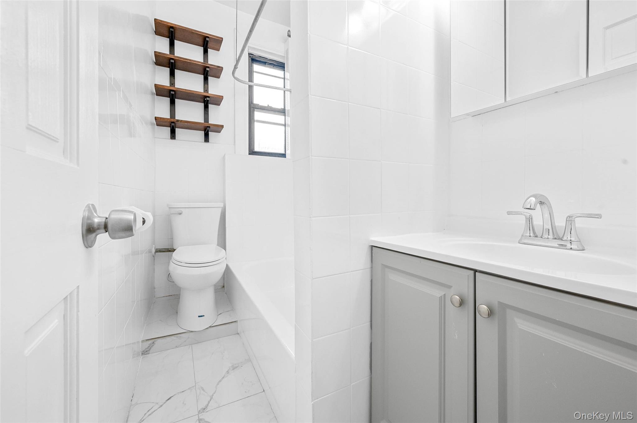 #12 photo, 933 Saratoga Avenue, הברונקס Brooklyn , NY 11212