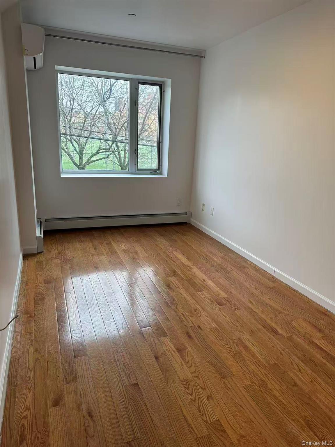 #10 photo, 32-24 137th Street, クイーンズ区 Flushing , NY 11354