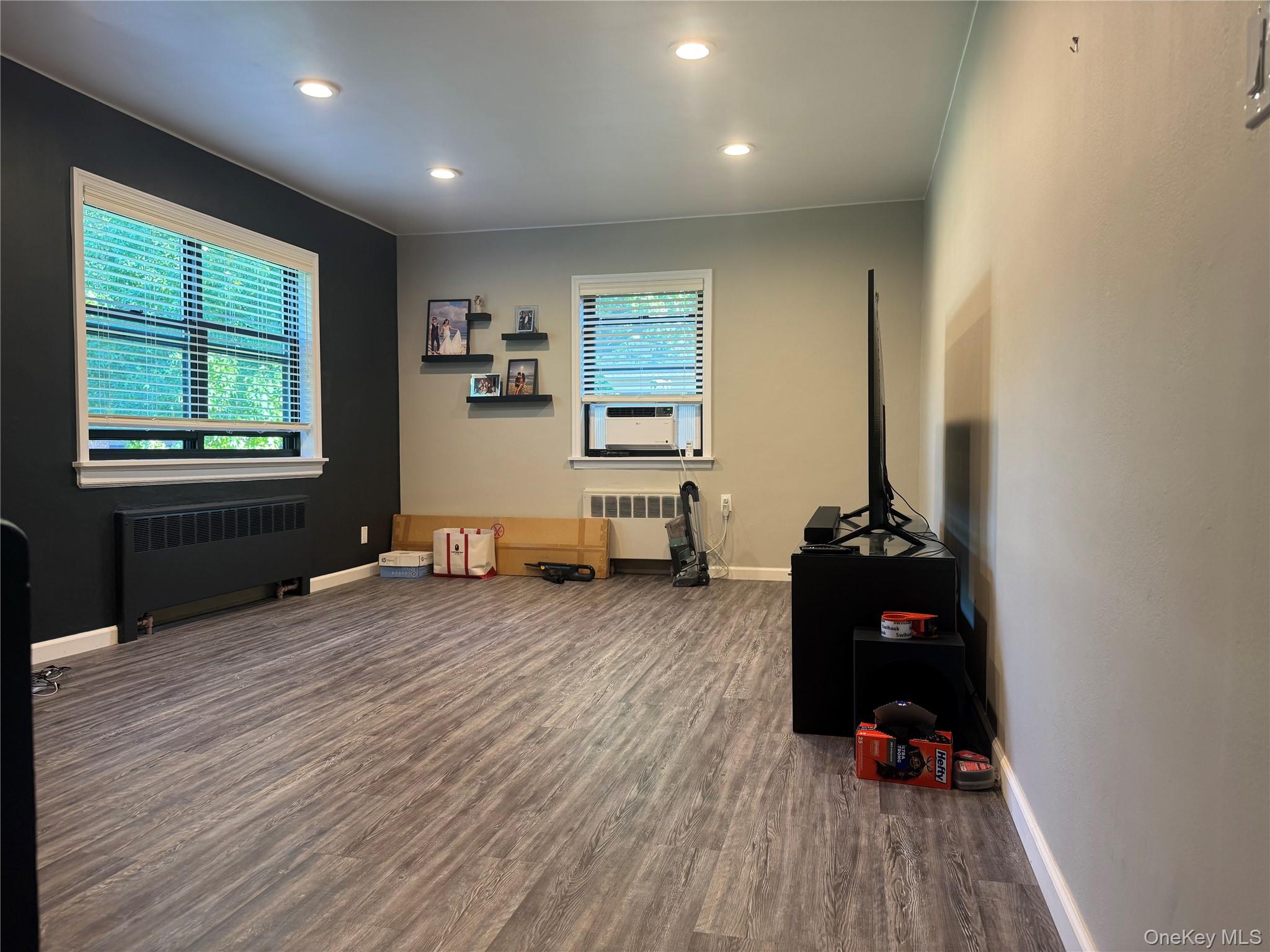 #2 photo, 220-16 73 Avenue, クイーンズ区 Bayside , NY 11364