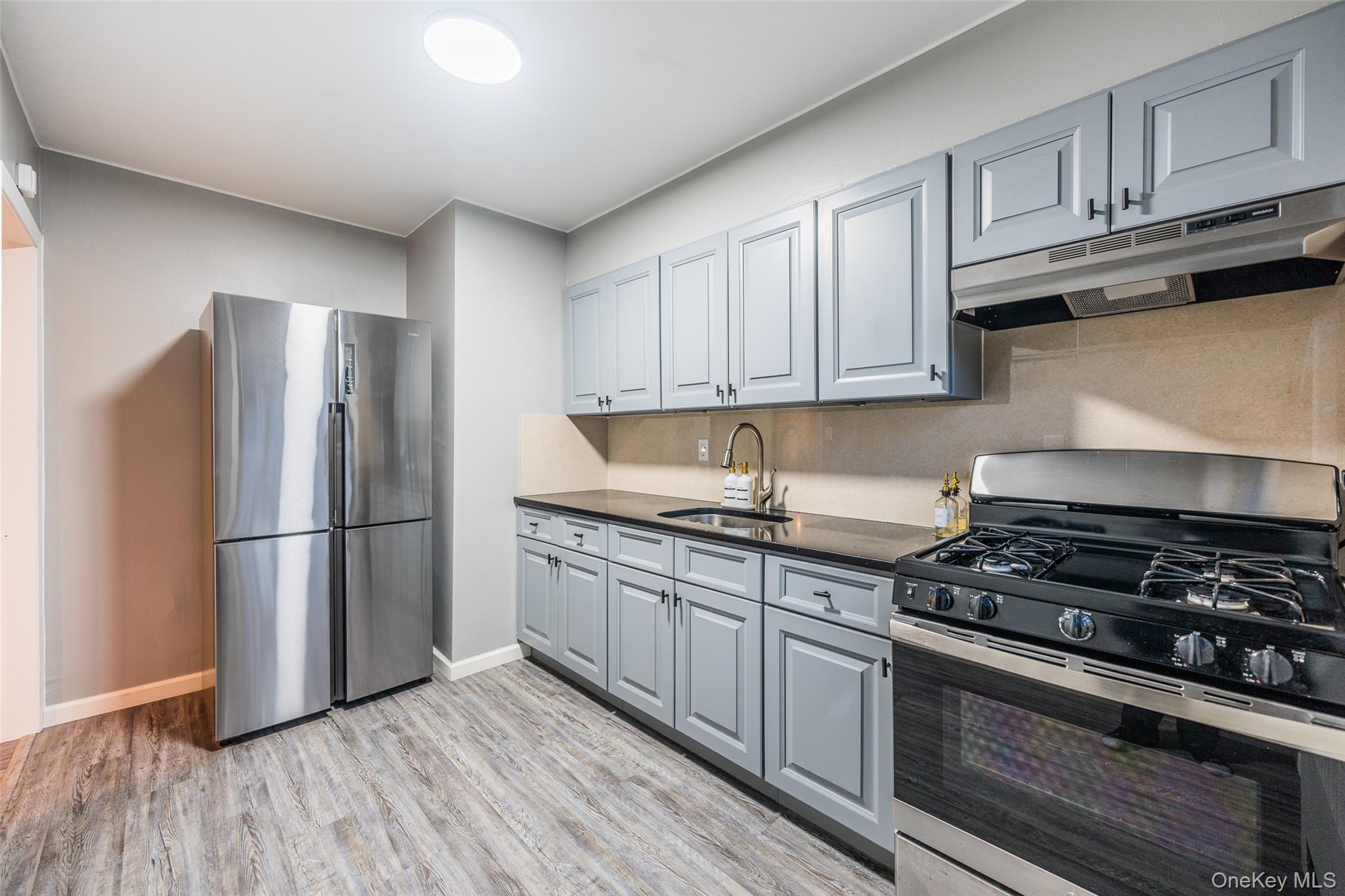 #8 photo, 220-16 73 Avenue, Куинс ‖ Bayside , NY 11364