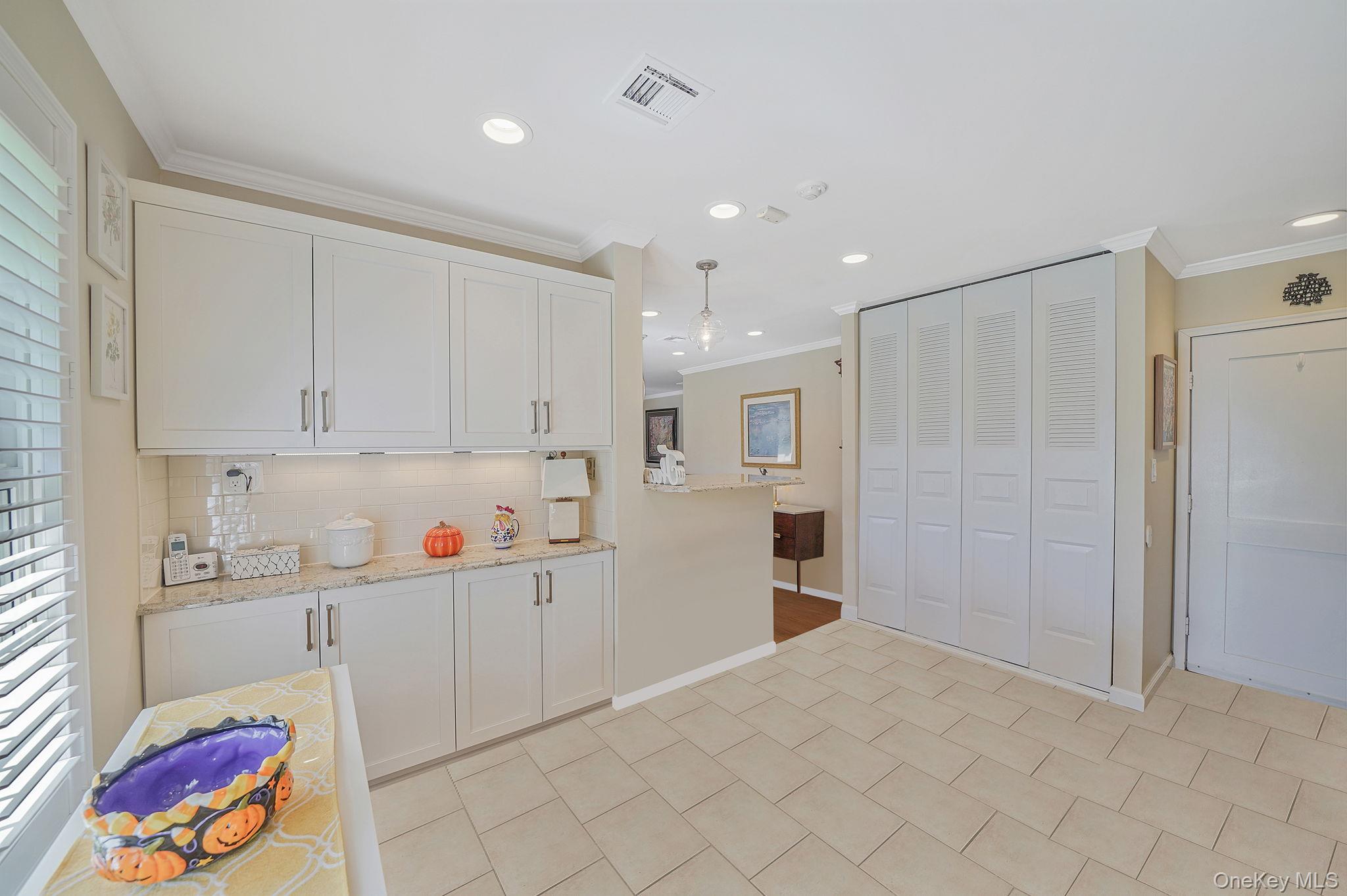 #11 photo, 449 Arlington Drive, サフォーク郡 Ridge , NY 11961