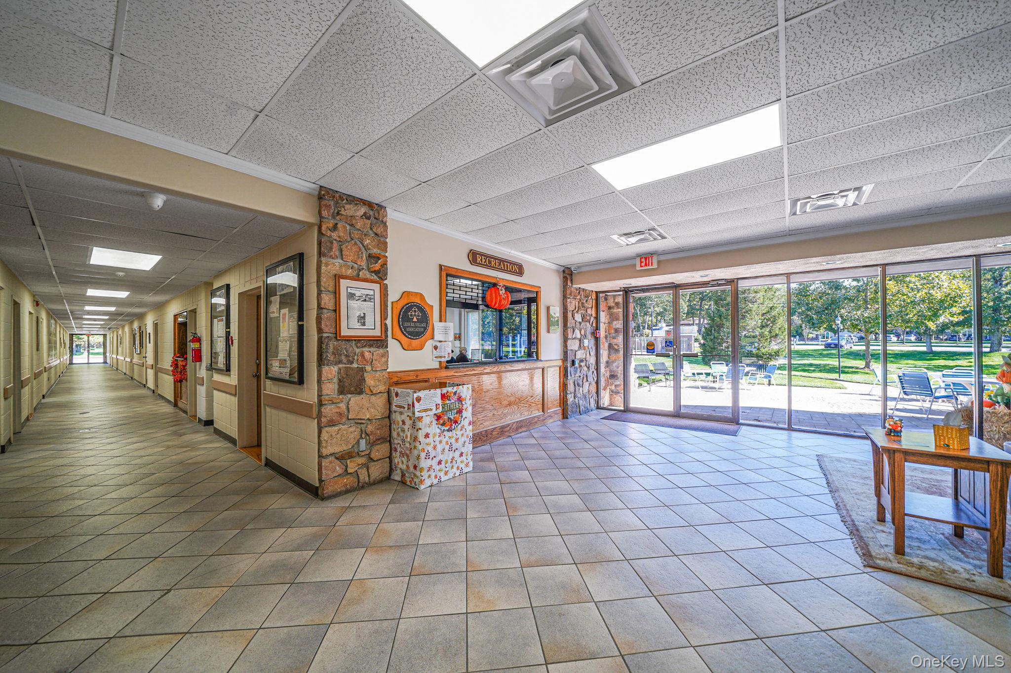 #20 photo, 449 Arlington Drive, サフォーク郡 Ridge , NY 11961