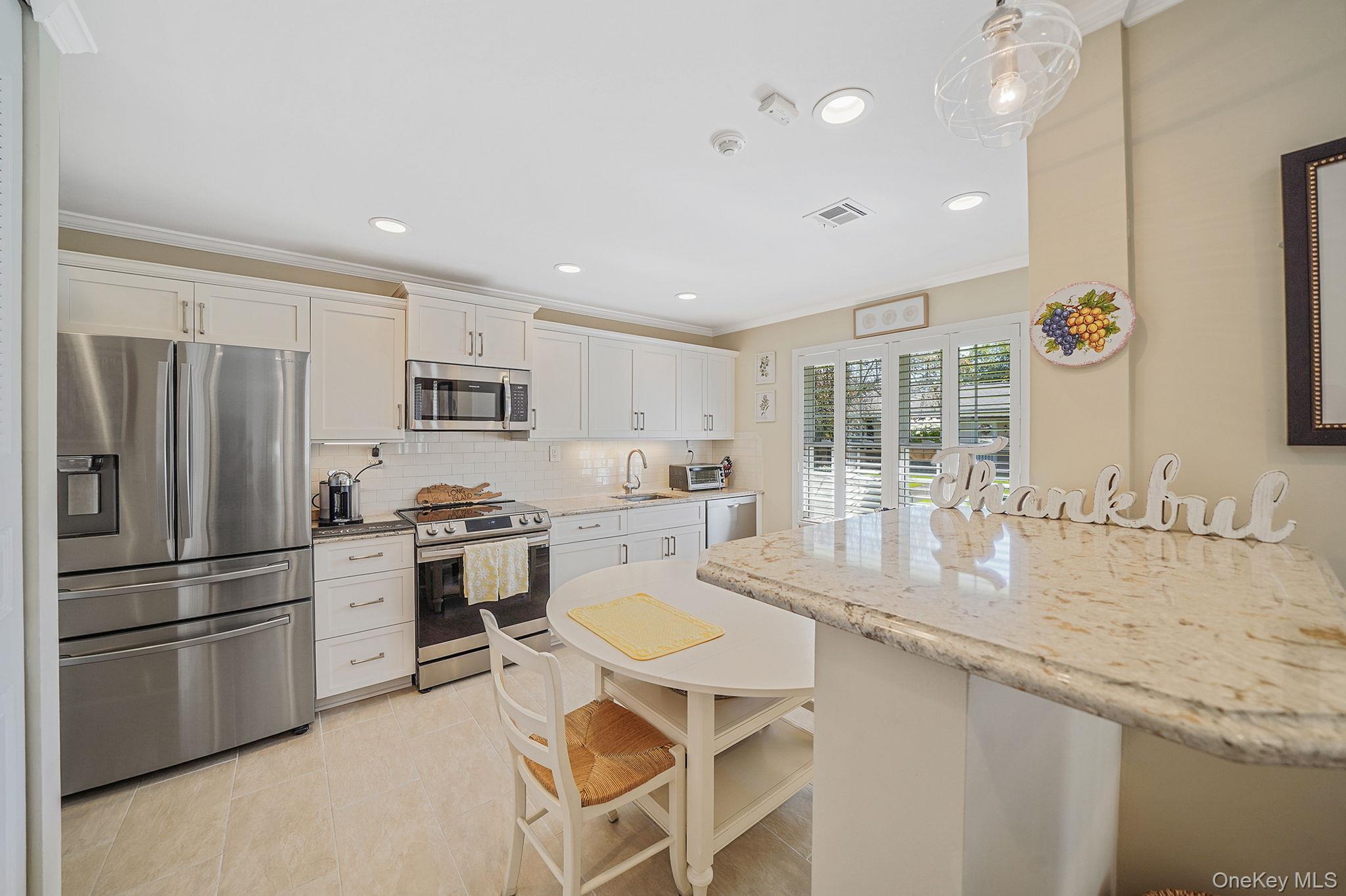 #8 photo, 449 Arlington Drive, サフォーク郡 Ridge , NY 11961