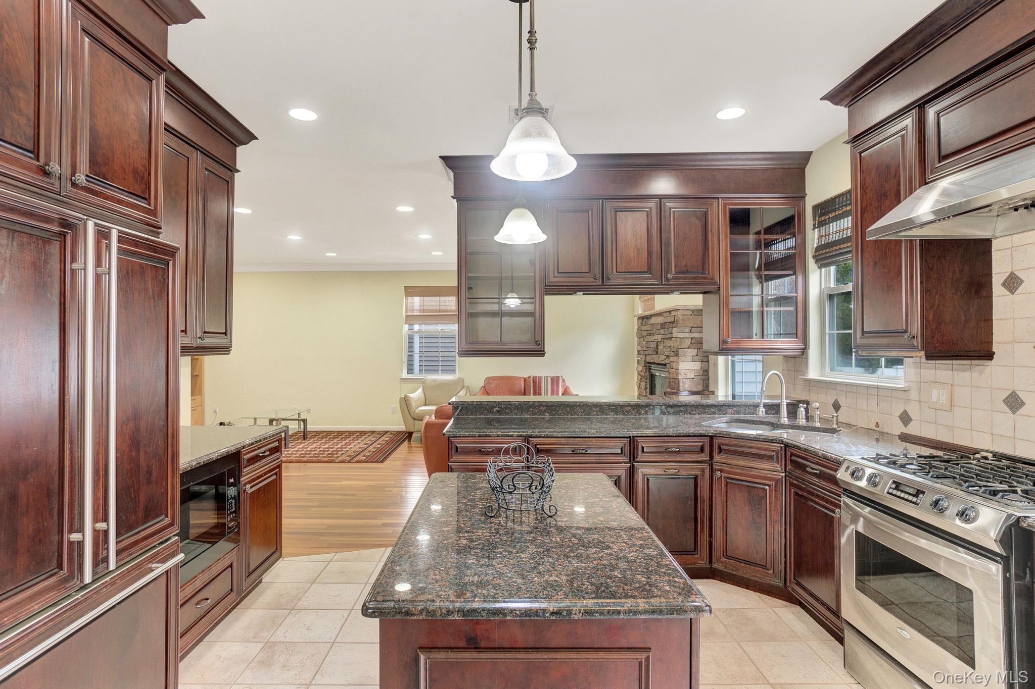 #15 photo, 172 Cranberry Court, サフォーク郡 Huntington , NY 11747