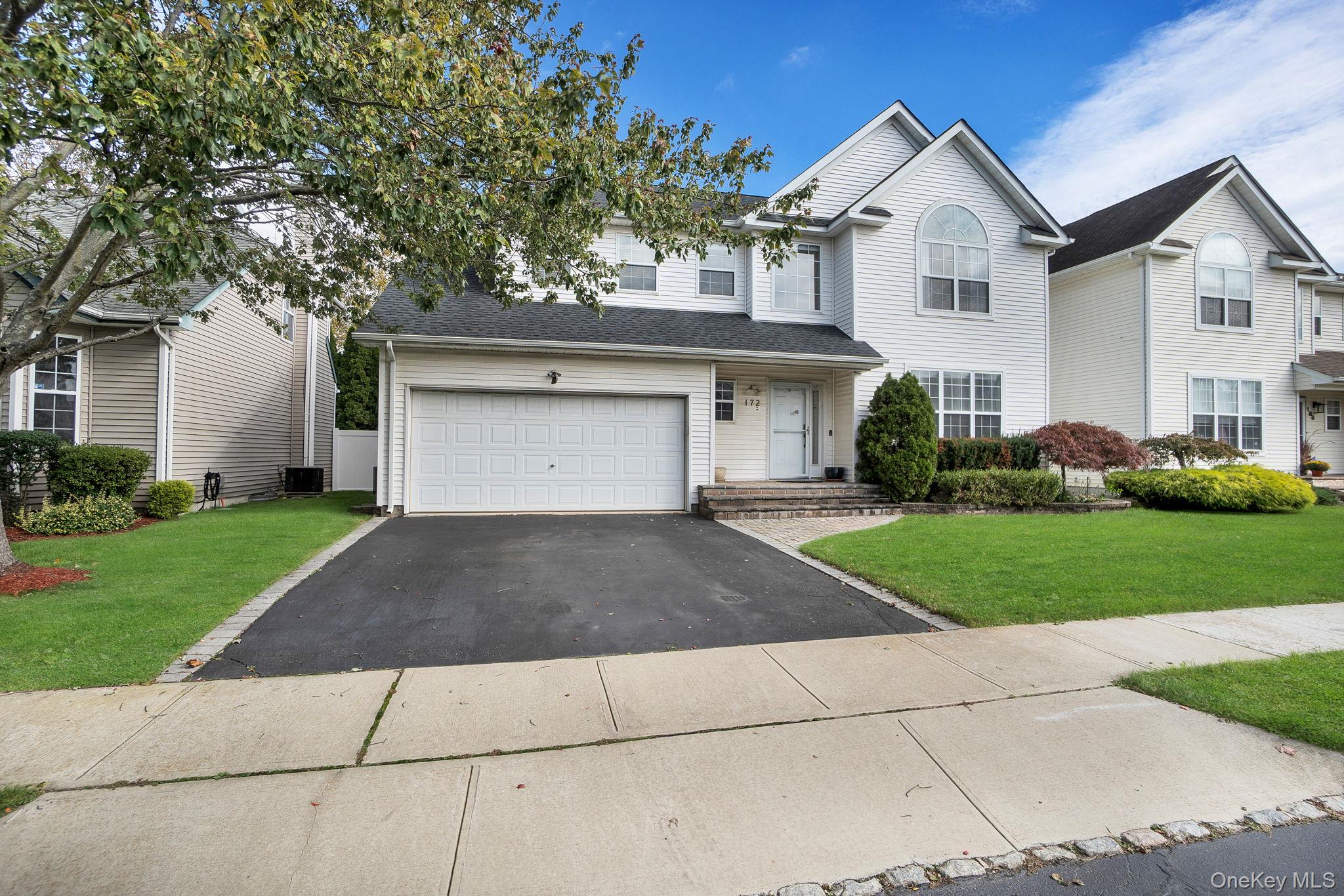 #3 photo, 172 Cranberry Court, サフォーク郡 Huntington , NY 11747
