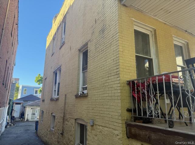 #5 photo, 646 E 230th Street, ブロンクス区 Bronx , NY 10466