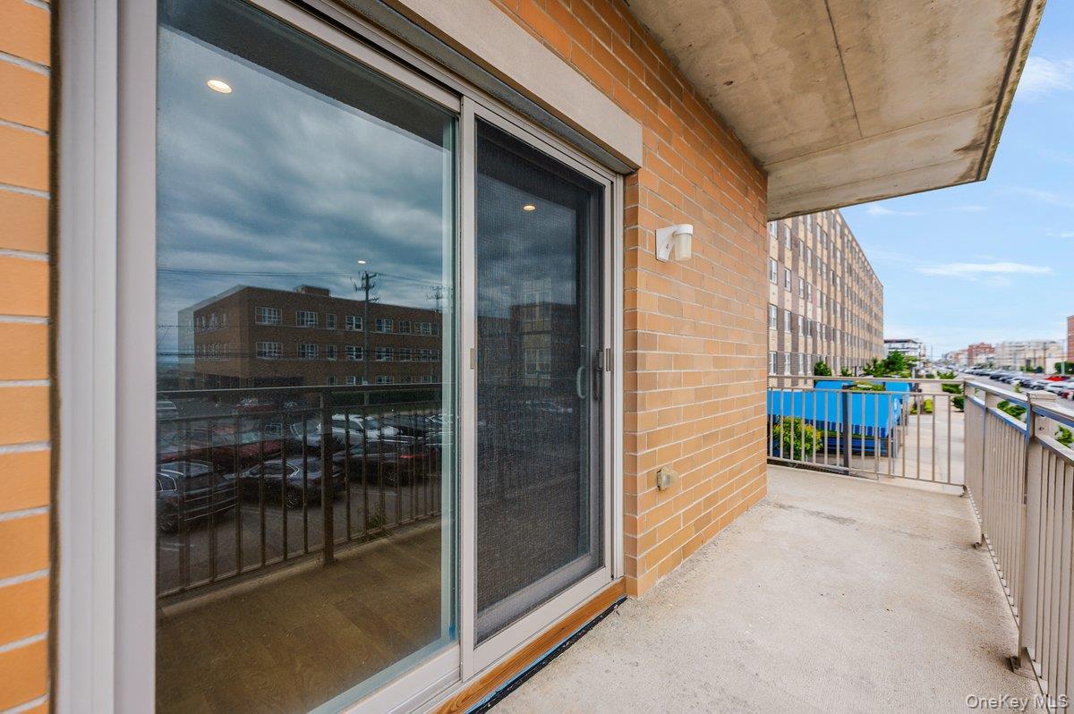 #15 photo, 661 W Broadway, ナッソー郡 Long Beach , NY 11561