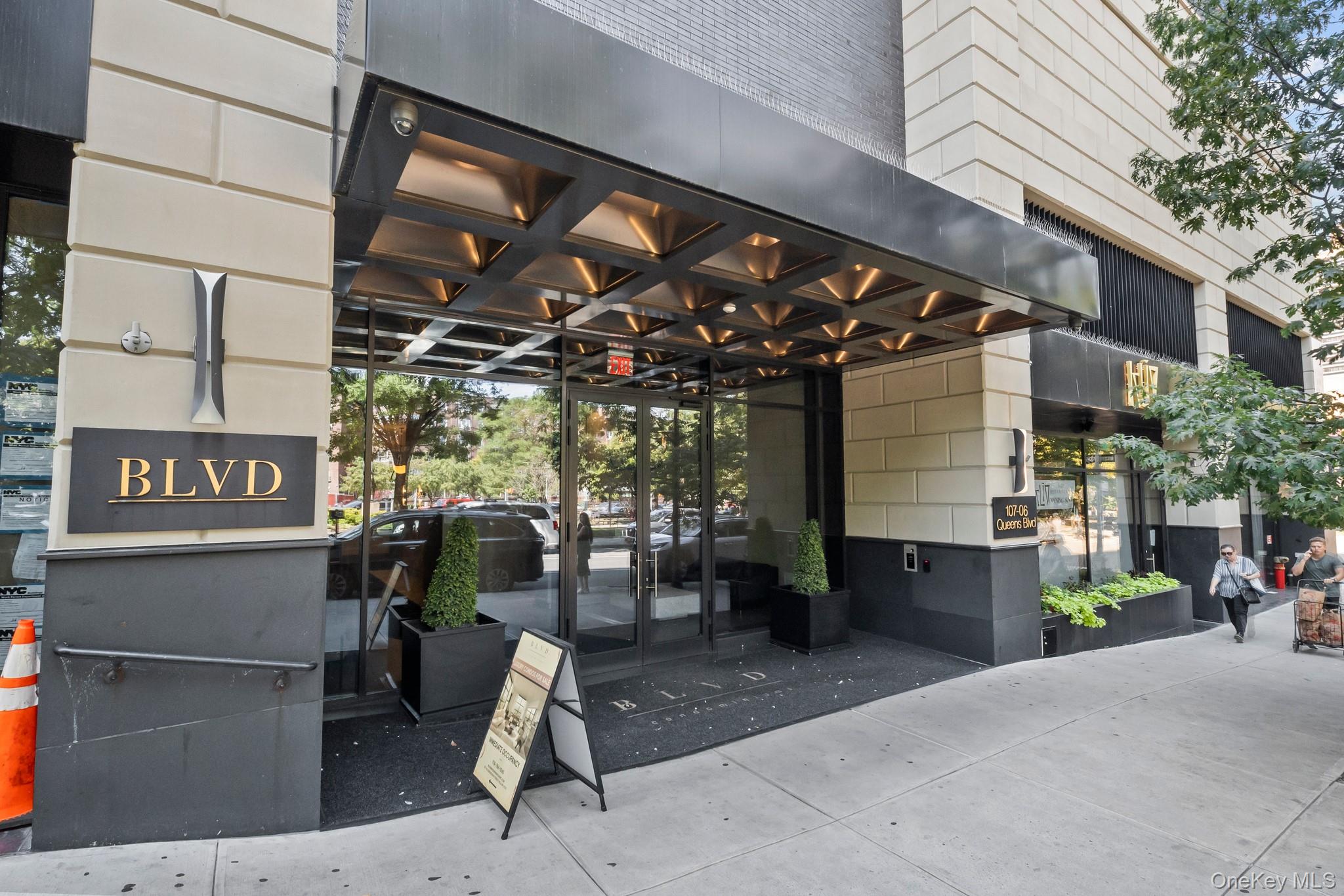 #16 photo, 107-06 Queens Boulevard, Forest Hills , NY 11375