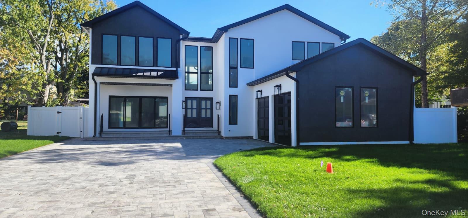 #1 photo, 51 Stephen Drive, ナッソー郡 Plainview , NY 11803