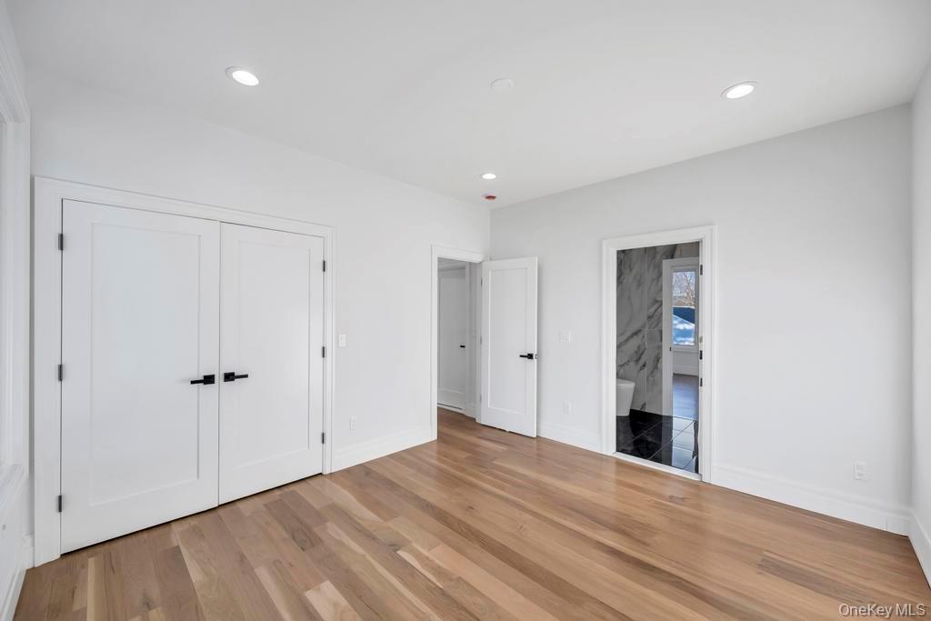 #19 photo, 51 Stephen Drive, Plainview , NY 11803