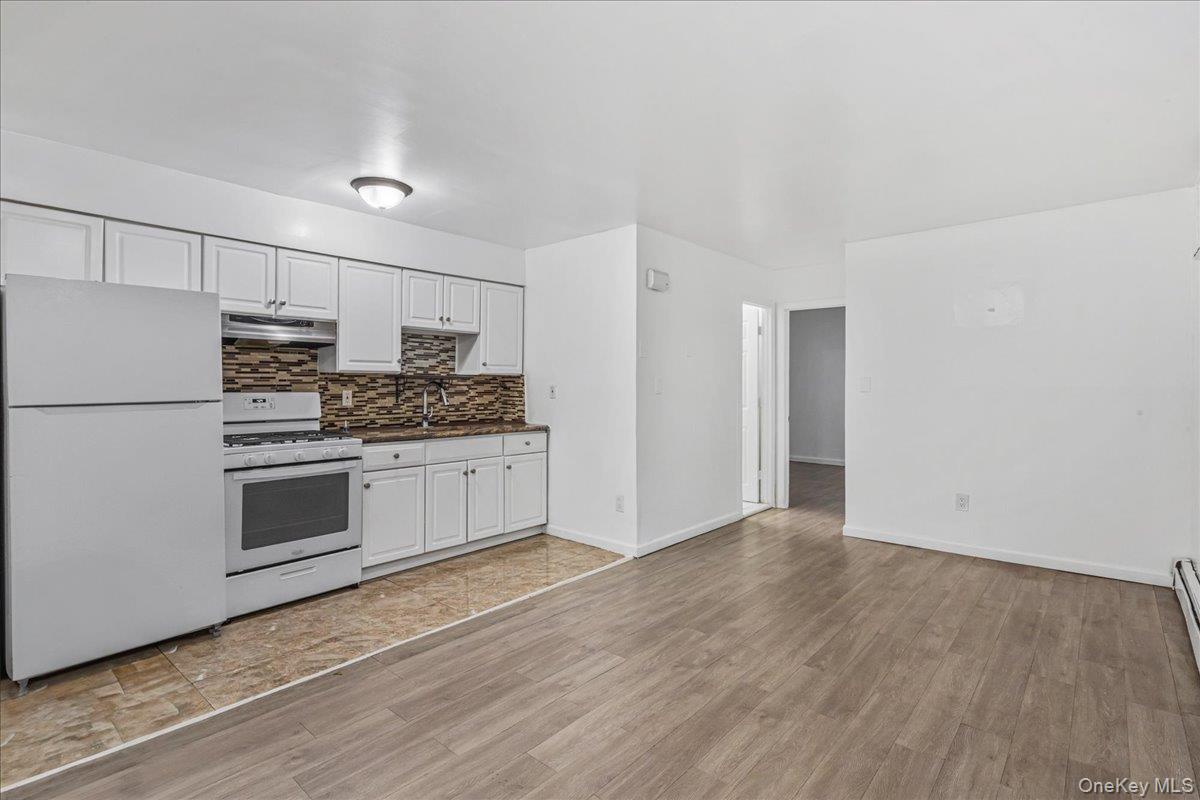 #5 photo, 13214 Horace Harding Expressway, Flushing , NY 11367