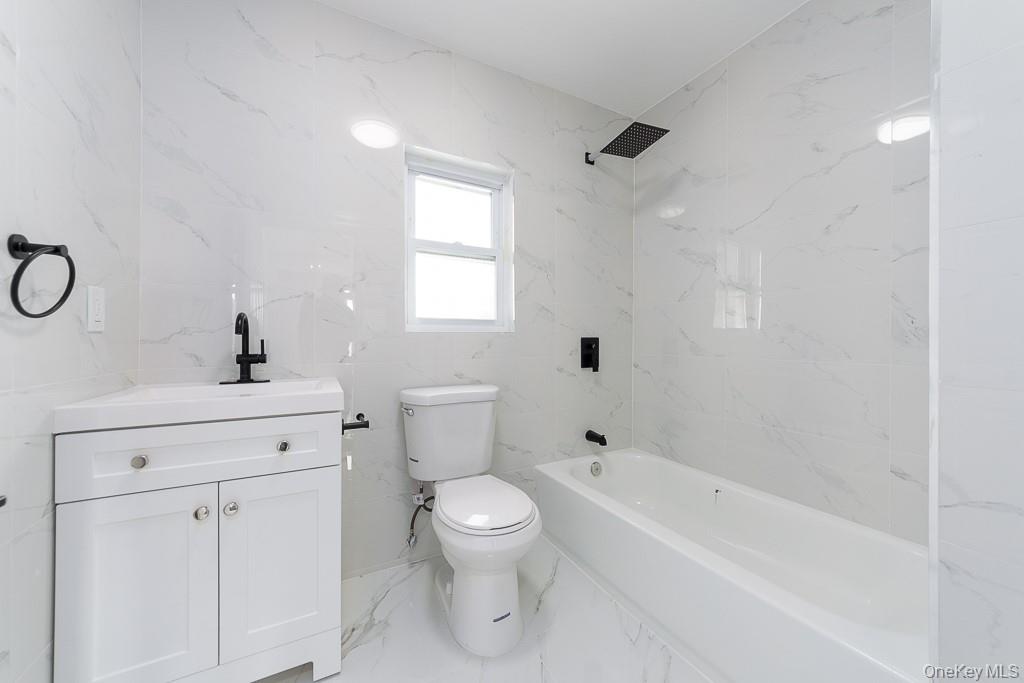 #11 photo, 129 Cochran Place, ナッソー郡 Valley Stream , NY 11581