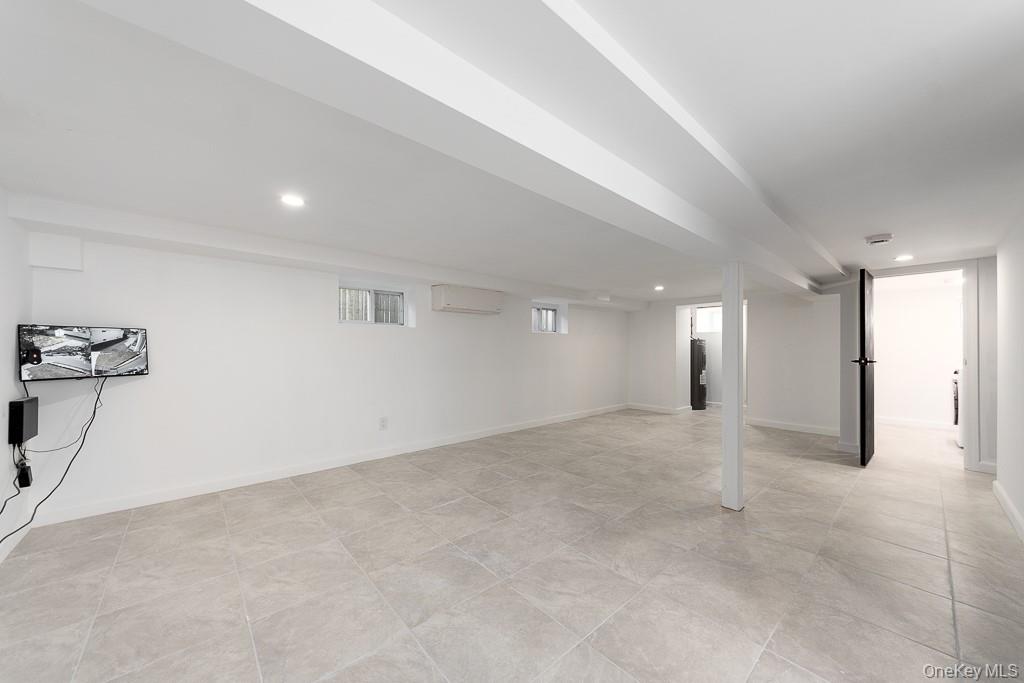 #14 photo, 129 Cochran Place, ナッソー郡 Valley Stream , NY 11581