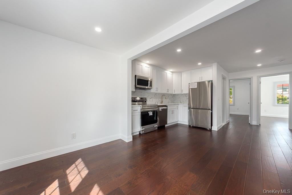 #4 photo, 129 Cochran Place, ナッソー郡 Valley Stream , NY 11581