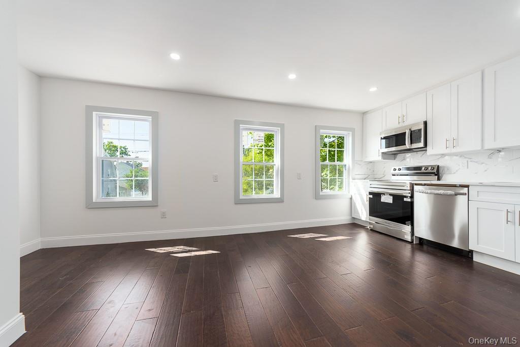 #9 photo, 129 Cochran Place, ナッソー郡 Valley Stream , NY 11581