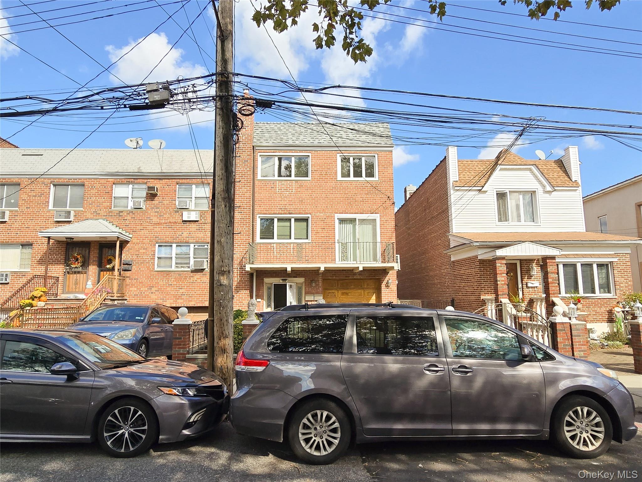 #1 photo, 5929 71 Street, クイーンズ区 Maspeth , NY 11378