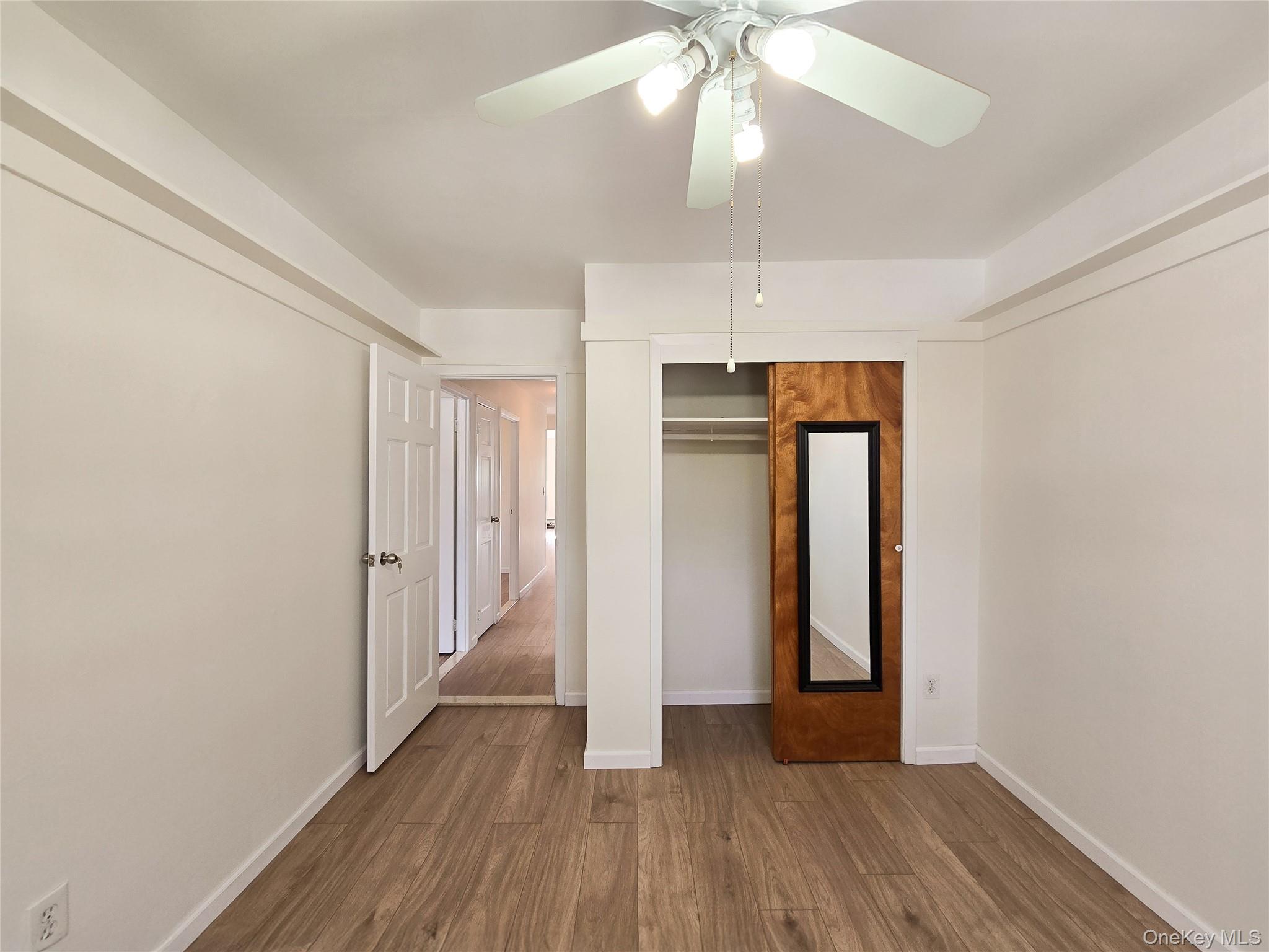 #12 photo, 5929 71 Street, クイーンズ区 Maspeth , NY 11378