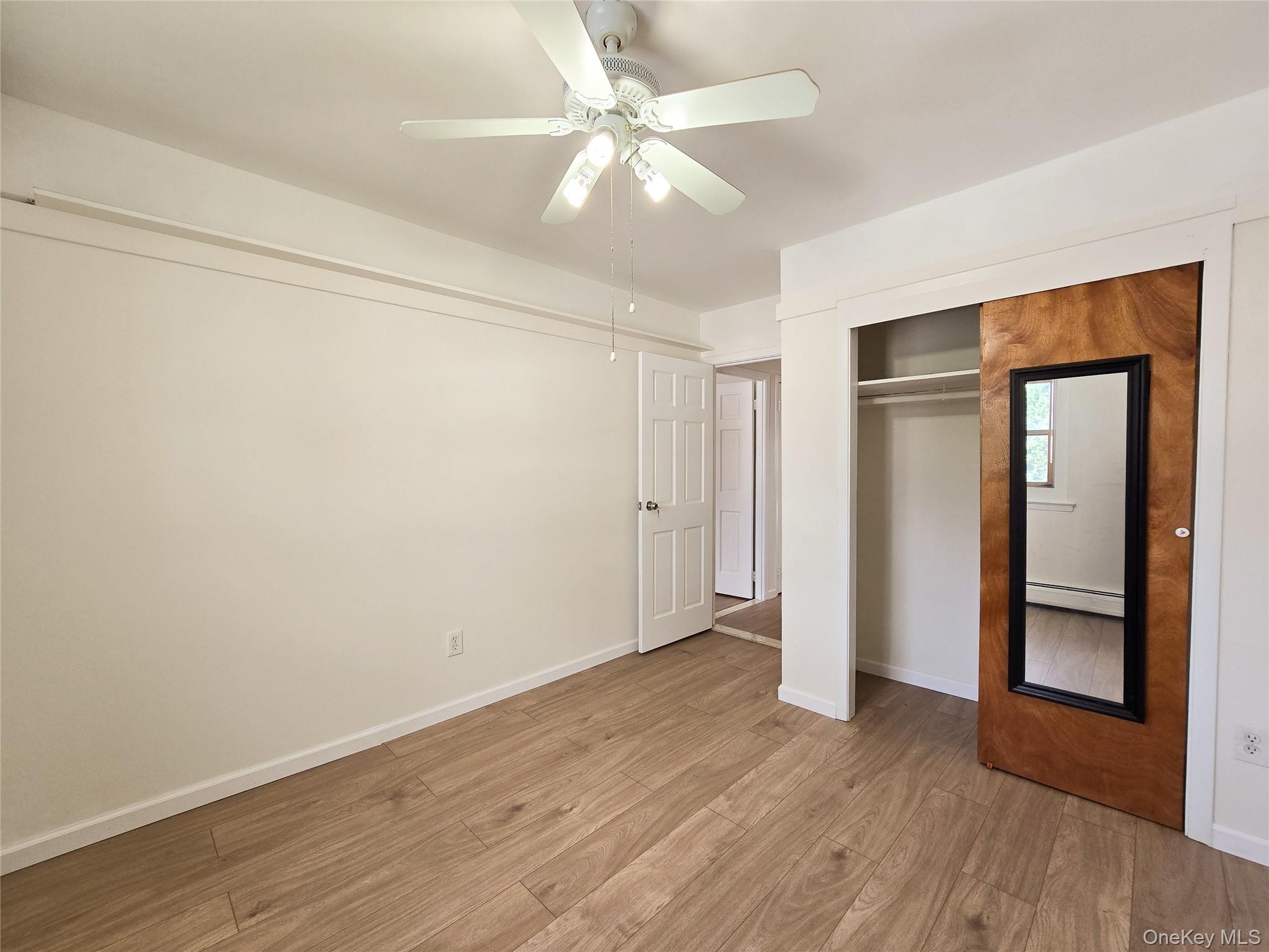 #13 photo, 5929 71 Street, クイーンズ区 Maspeth , NY 11378