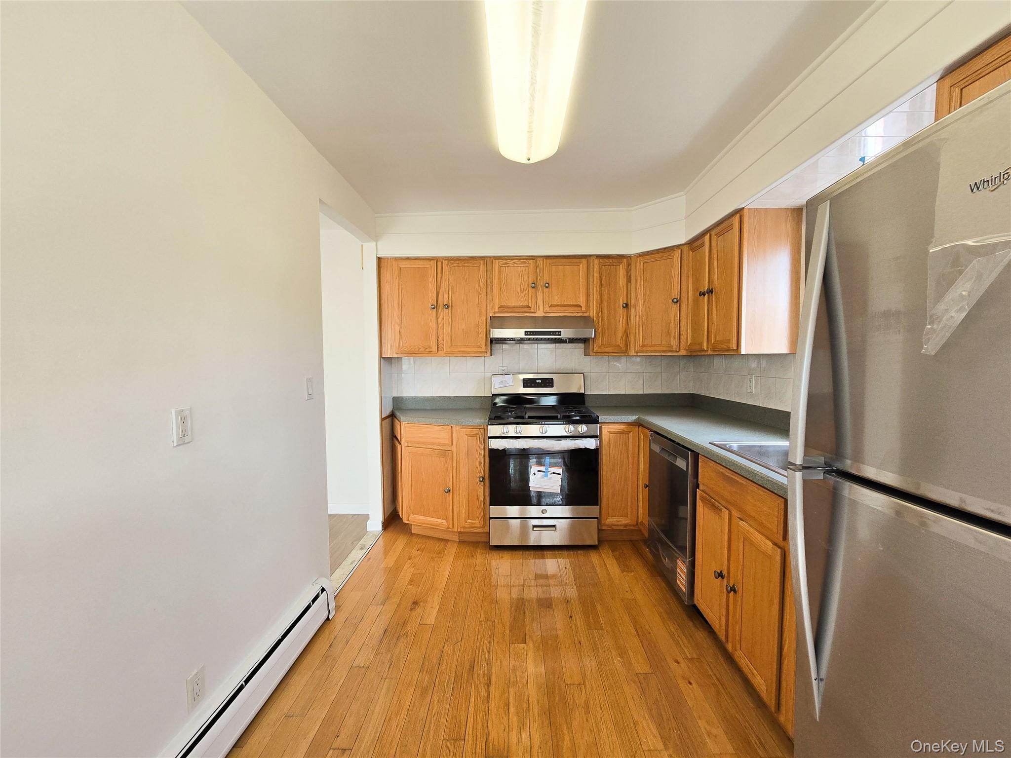 #16 photo, 5929 71 Street, クイーンズ区 Maspeth , NY 11378