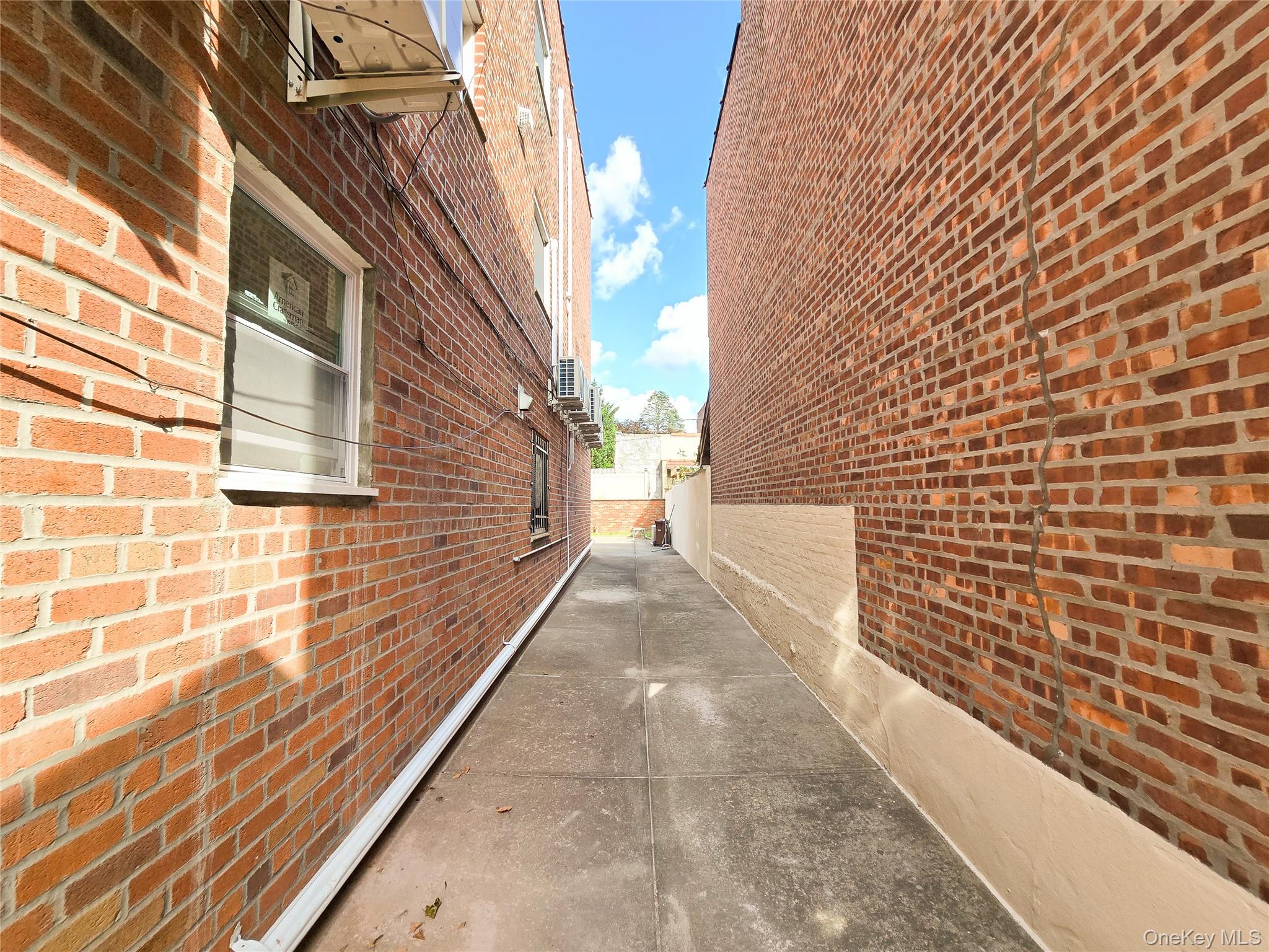 #17 photo, 5929 71 Street, クイーンズ区 Maspeth , NY 11378