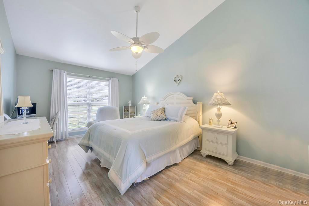 #20 photo, 204 Caroline Court, サフォーク郡 Port Jefferson Station , NY 11776