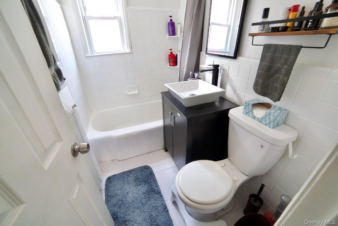 #7 photo, 251-35 71st Road, クイーンズ区 Bellerose , NY 11426