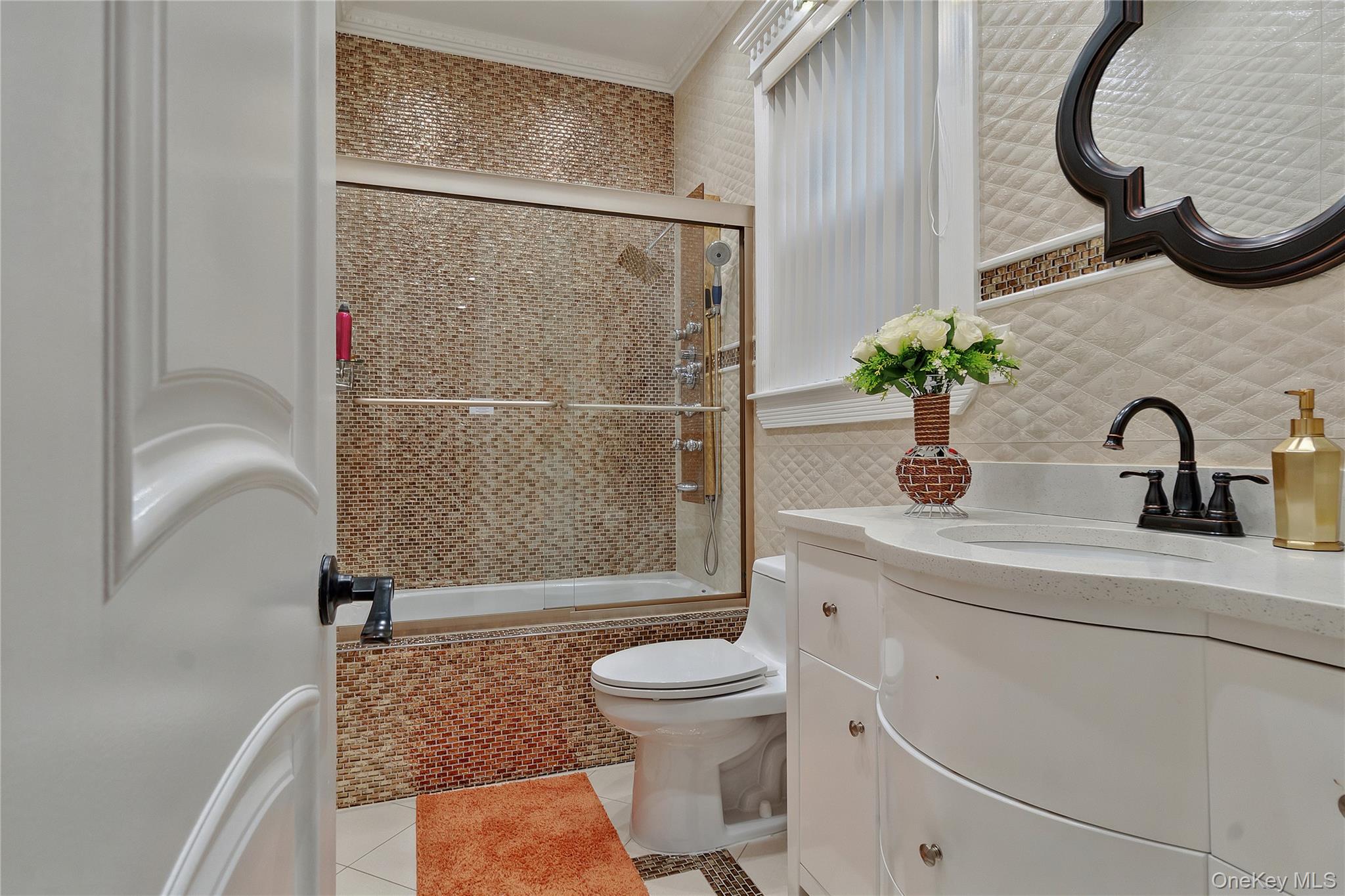 #9 photo, 19319 109th Road, クイーンズ区 Hollis , NY 11412