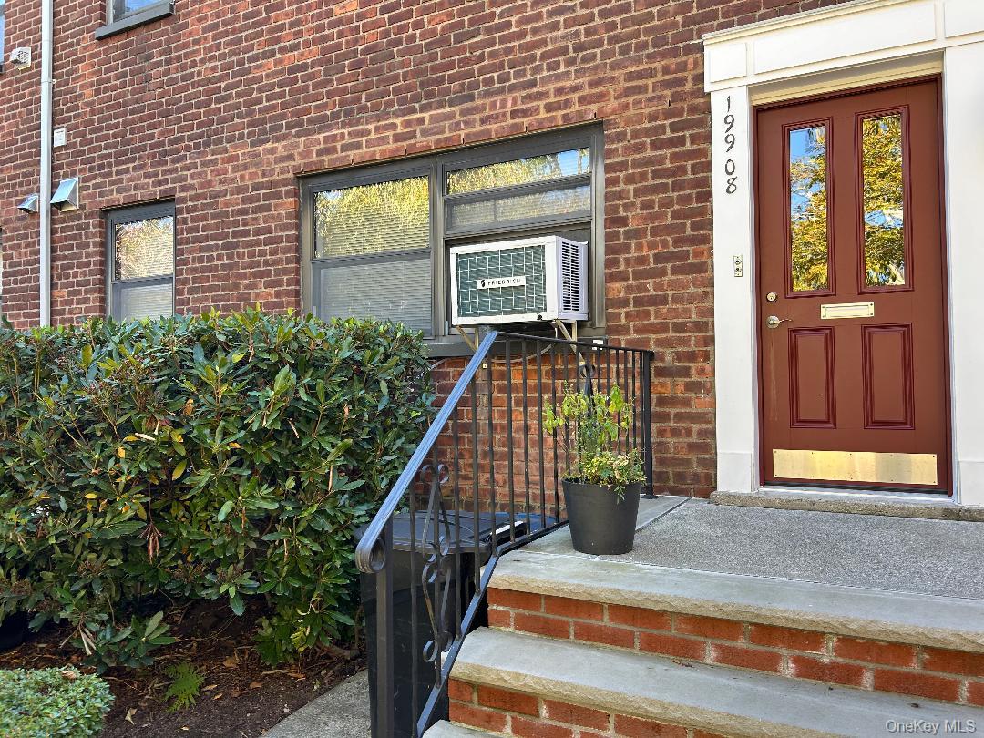 #1 photo, 199-08 21st Avenue, クイーンズ区 Whitestone , NY 11357