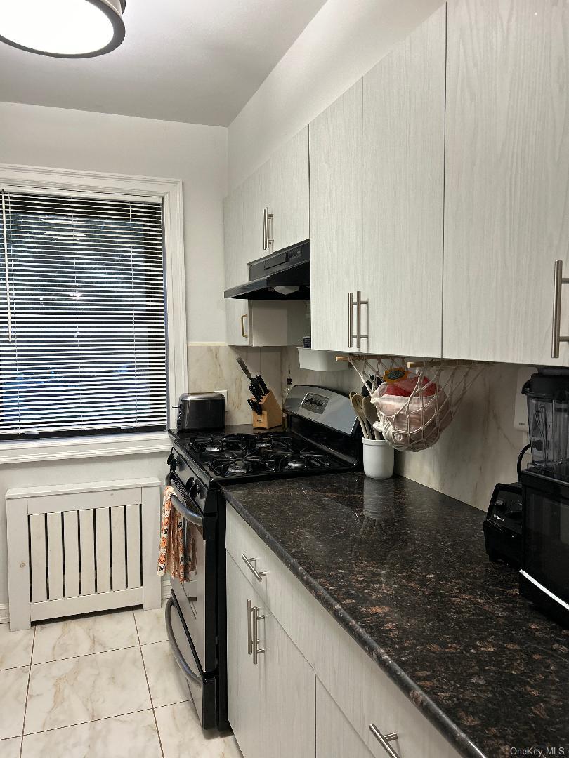 #2 photo, 199-08 21st Avenue, クイーンズ区 Whitestone , NY 11357