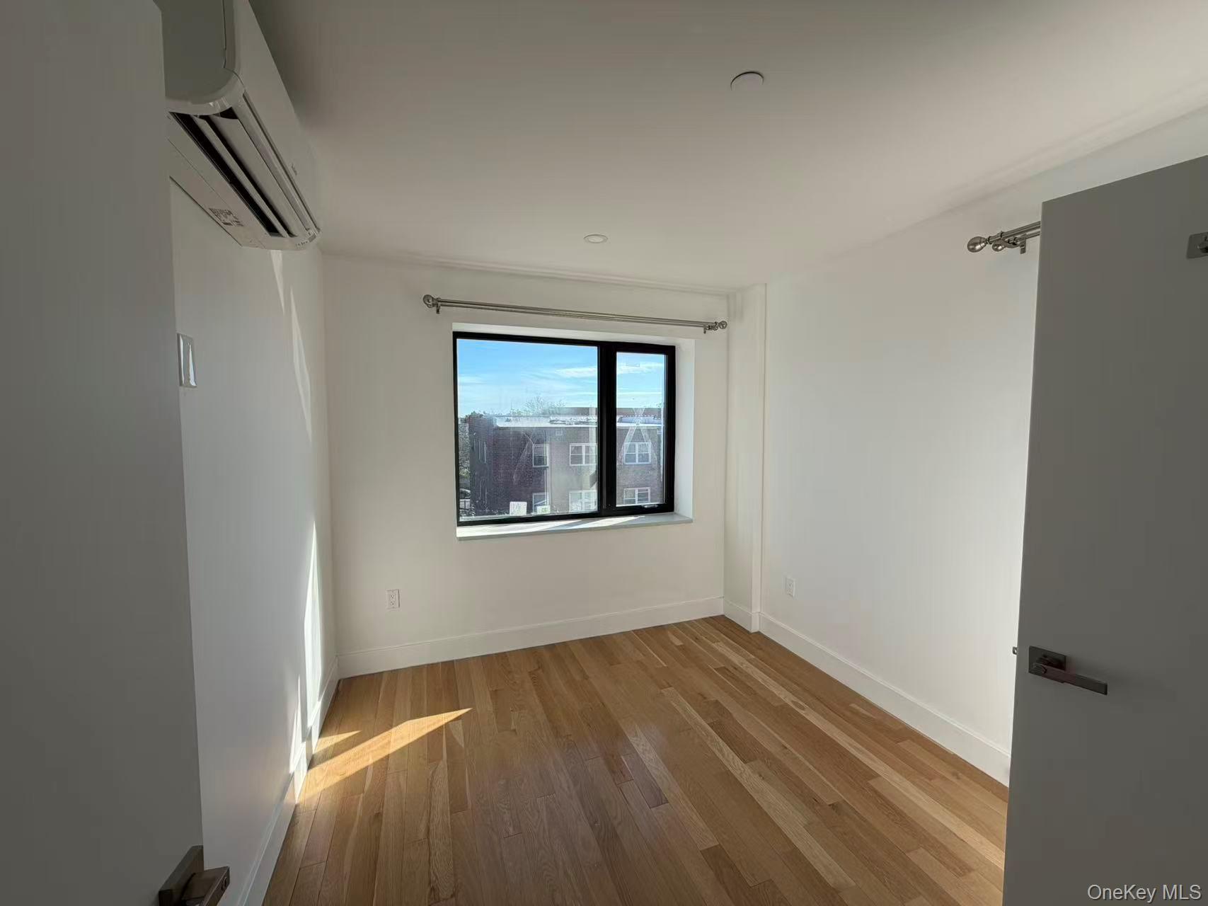 #7 photo, 165-02 Sanford Avenue, クイーンズ区 Flushing , NY 11358