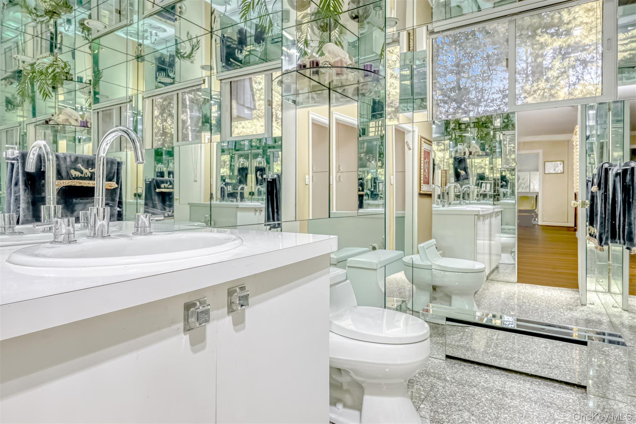 #11 photo, 8 Kings Gate Road, Suffern , NY 10901