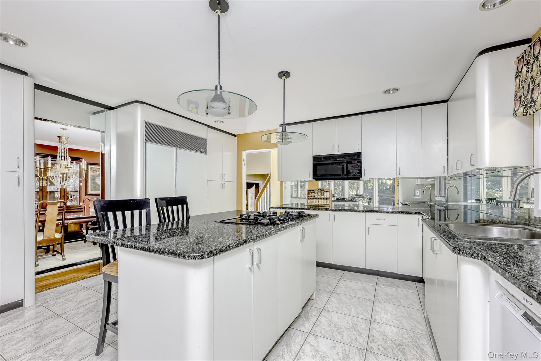 #7 photo, 8 Kings Gate Road, Suffern , NY 10901