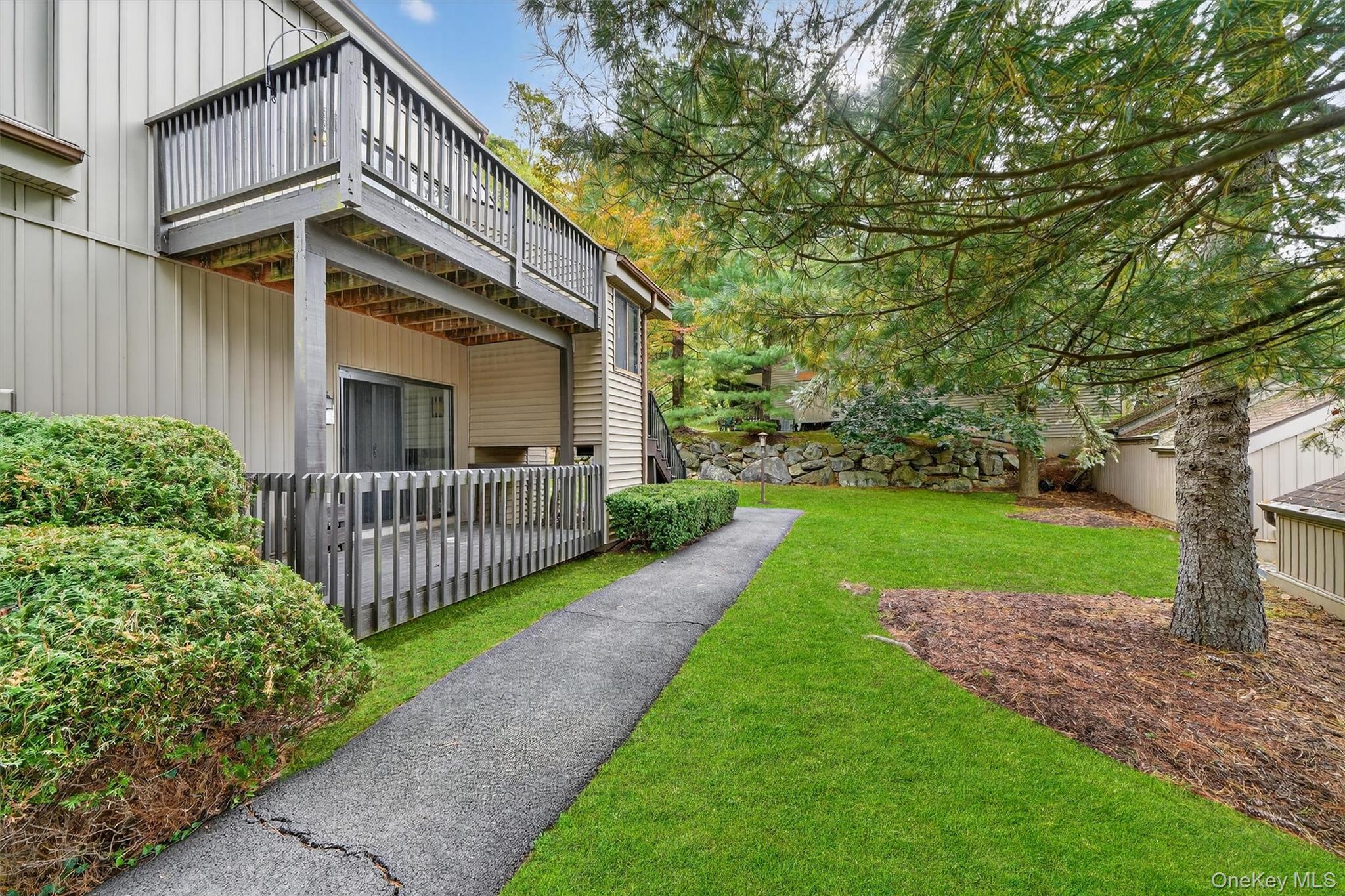 #12 photo, 10 Nicole Circle, Ossining , NY 10562