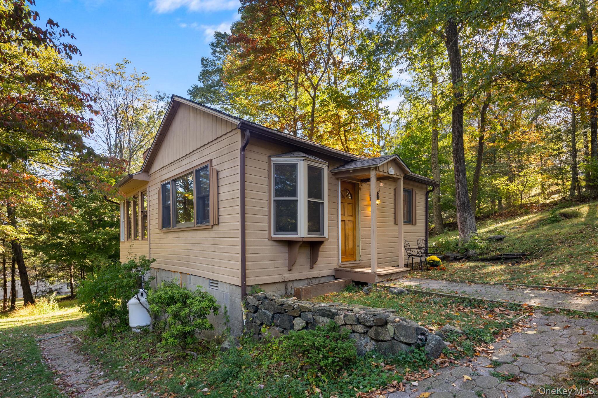 #4 photo, 35 Candle Hill Road, New Fairfield , CT 06812