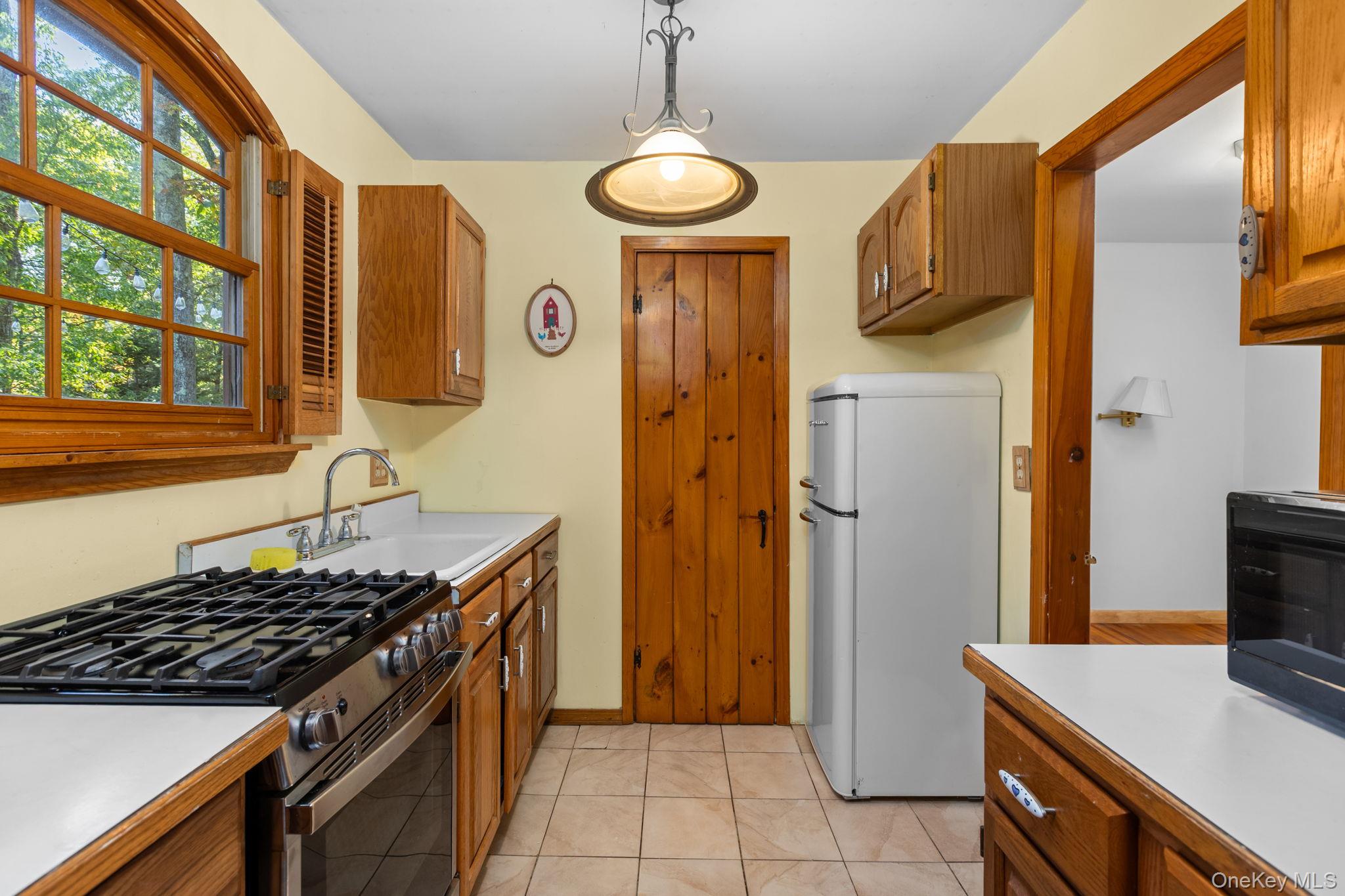 #9 photo, 35 Candle Hill Road, New Fairfield , CT 06812