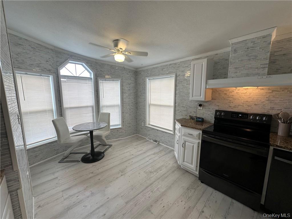 #10 photo, 416 Silver Maples Drive, Harriman , NY 10926