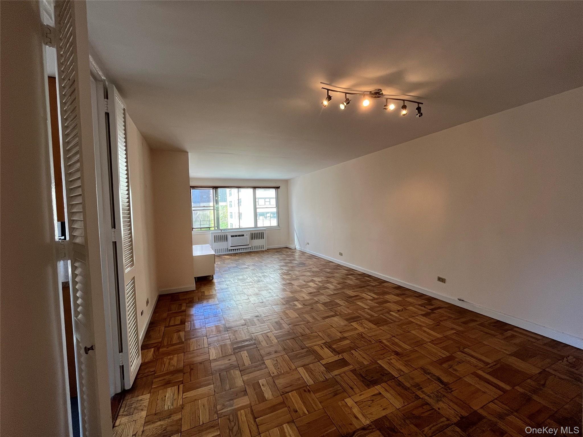 #2 photo, 201 E37 Street, マンハッタン New York (Manhattan) , NY 10016