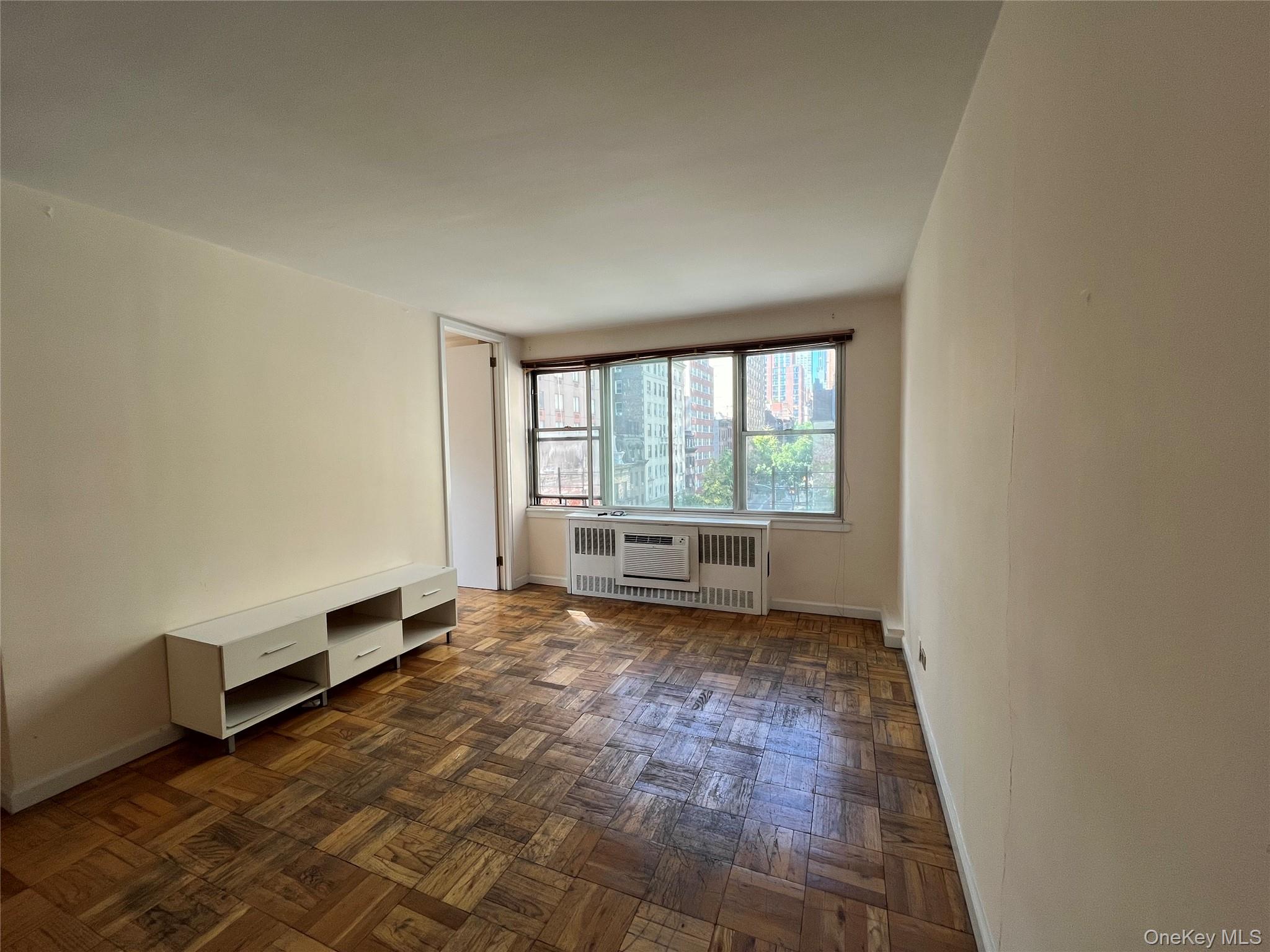 #4 photo, 201 E37 Street, マンハッタン New York (Manhattan) , NY 10016