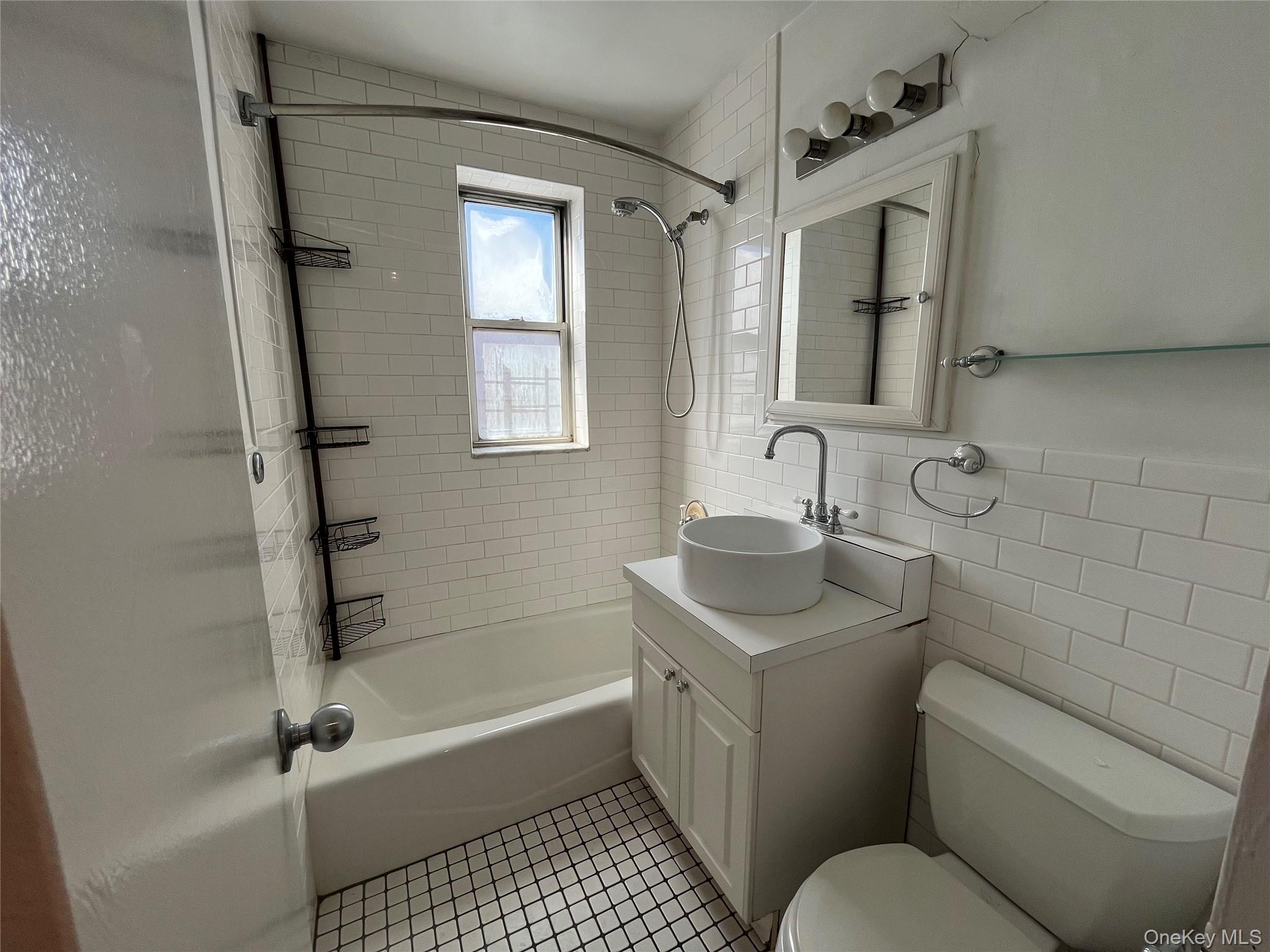 #9 photo, 201 E37 Street, マンハッタン New York (Manhattan) , NY 10016