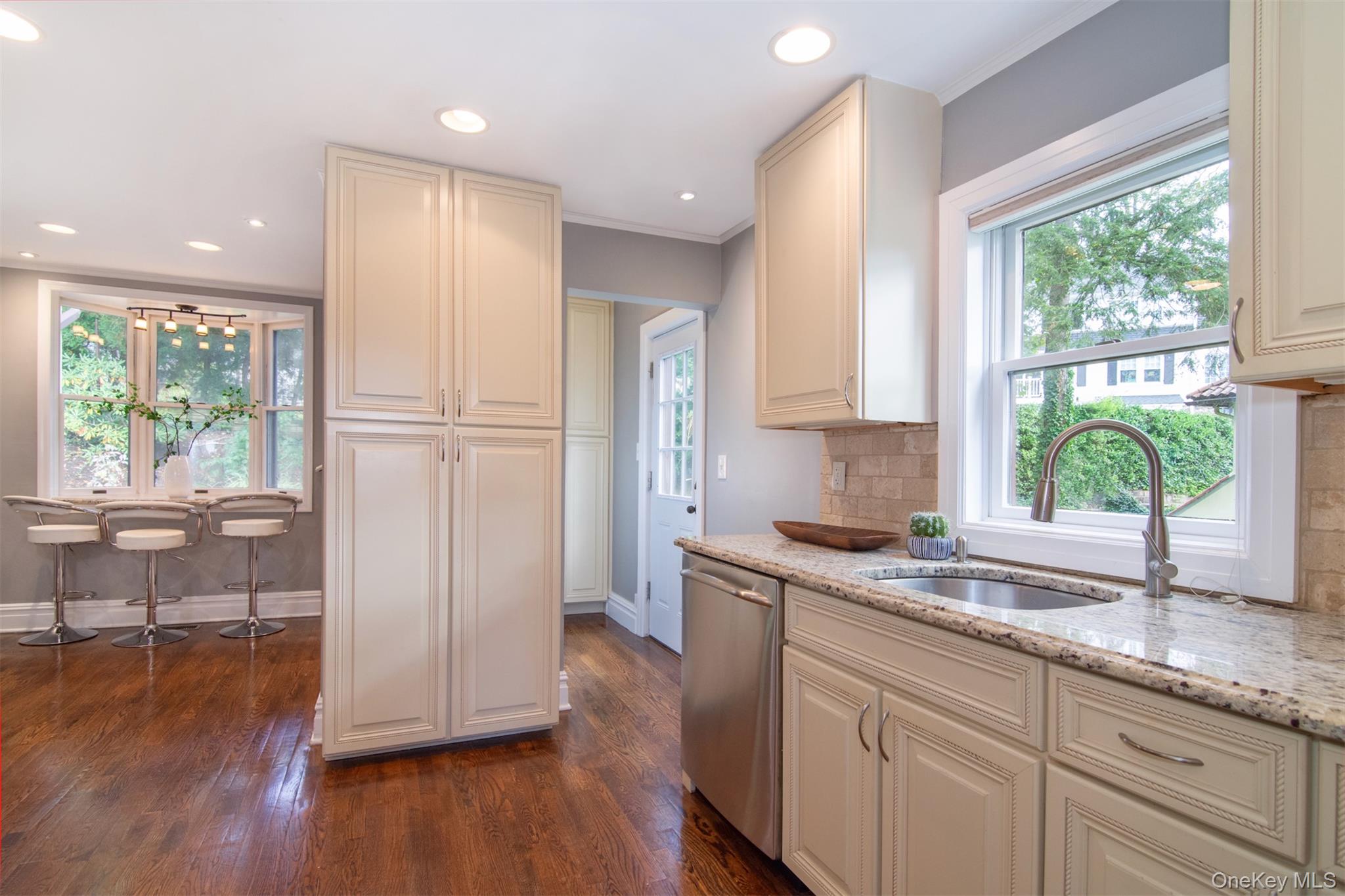 #11 photo, 46 Dellwood Road, ブロンクス区 Bronxville , NY 10708