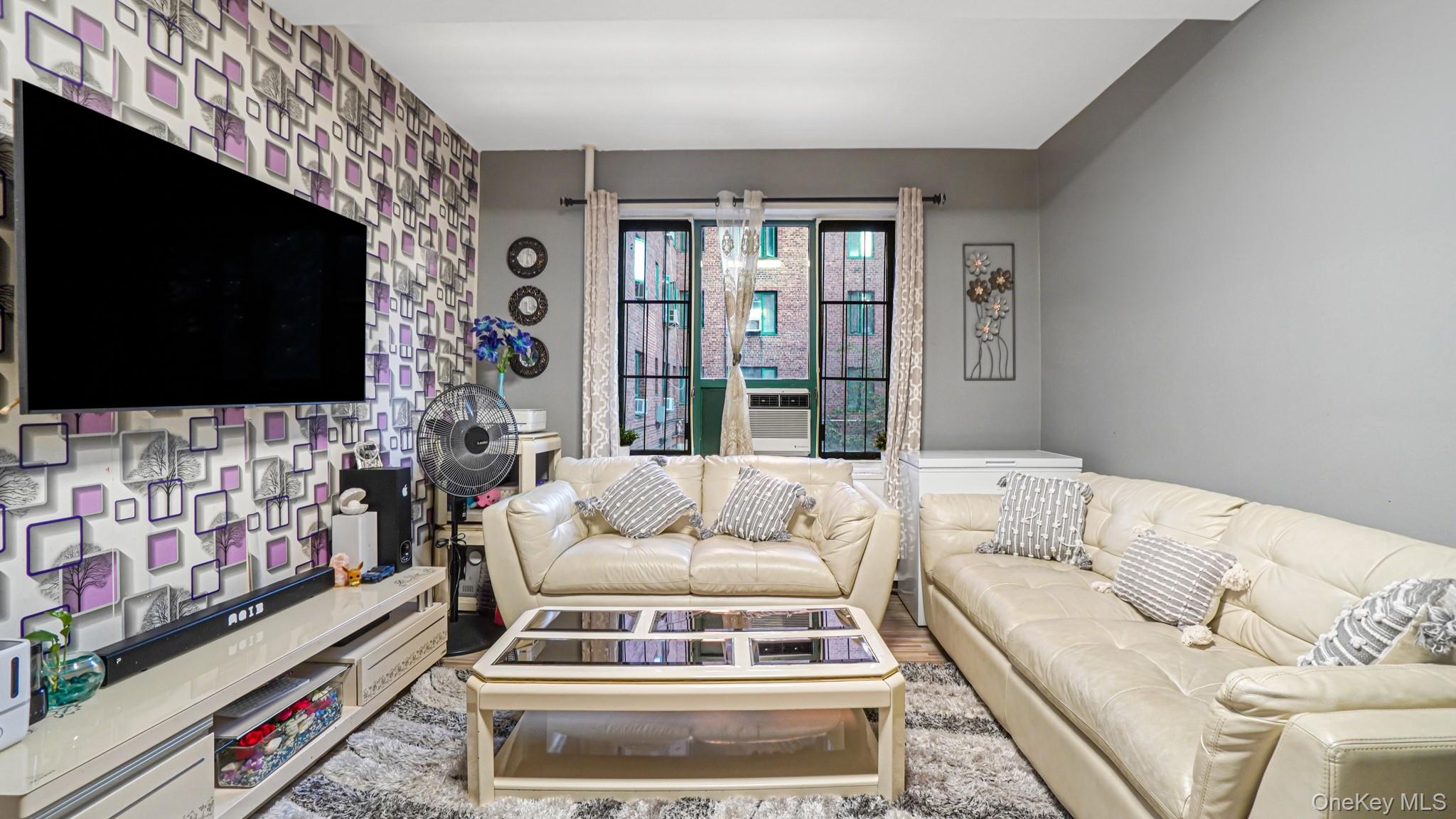 #5 photo, 1 Metropolitan Oval, ブロンクス区 Bronx , NY 10462