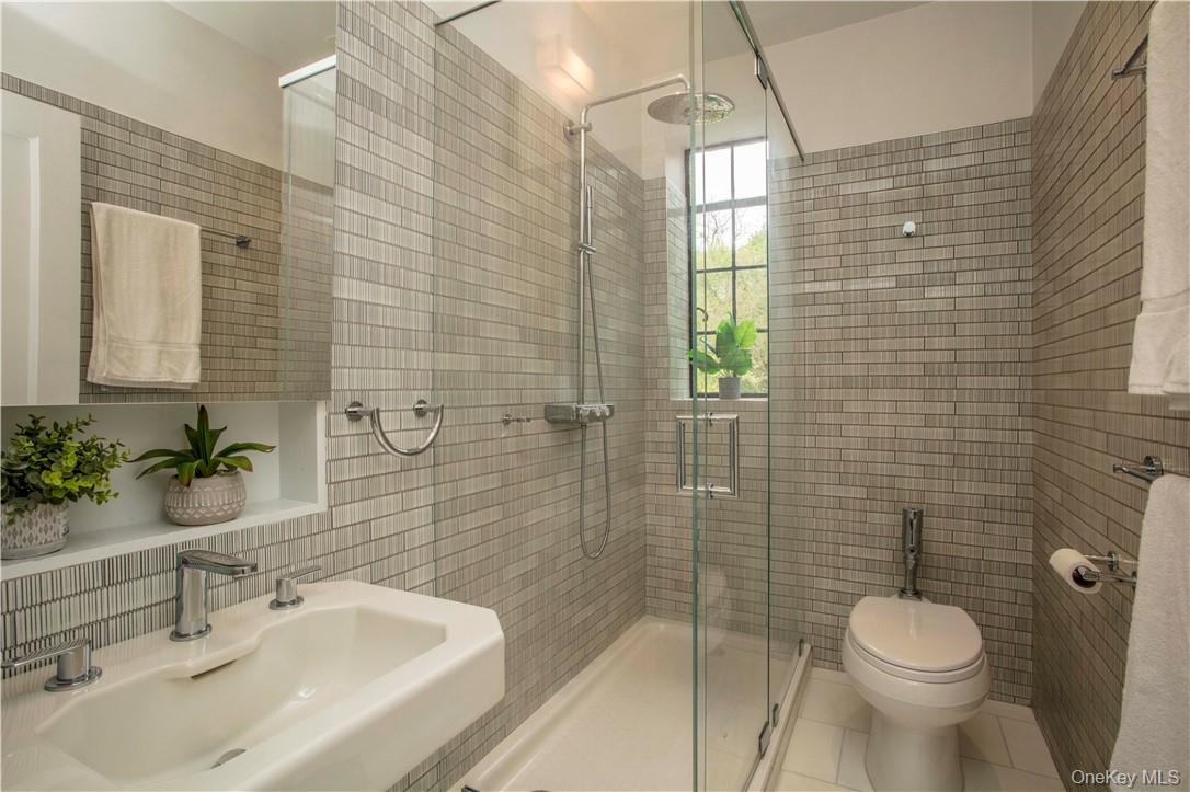 #19 photo, 100 Ardsley Avenue, Irvington , NY 10533