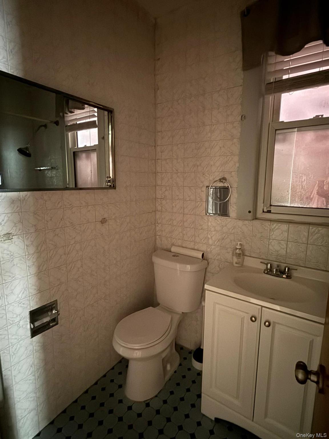 #7 photo, 1859 Matthews Avenue, ブロンクス区 Bronx , NY 10462