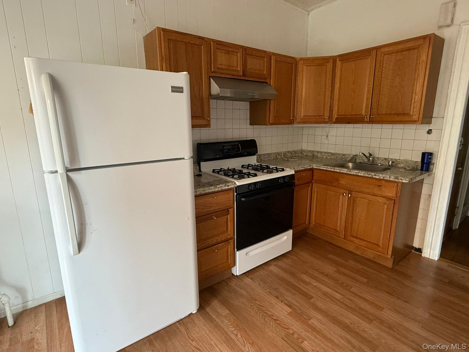 #10 photo, 1859 Matthews Avenue, ブロンクス区 Bronx , NY 10462