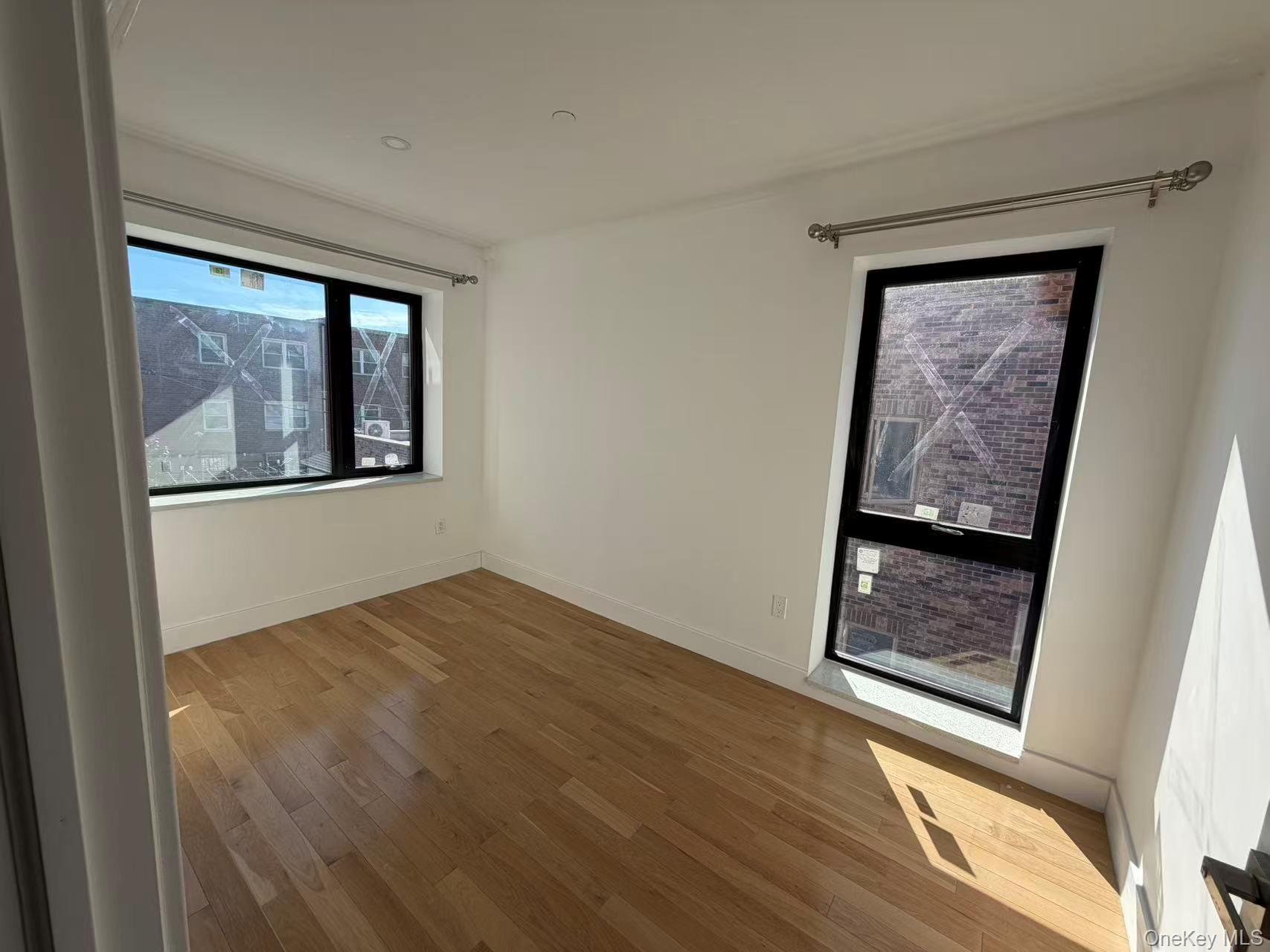 #6 photo, 165-02 Sanford Avenue, クイーンズ区 Flushing , NY 11358