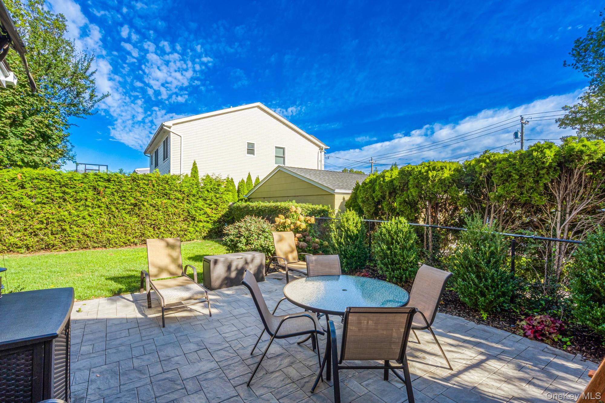 #16 photo, 256 Garfield Avenue, ナッソー郡 Mineola , NY 11501